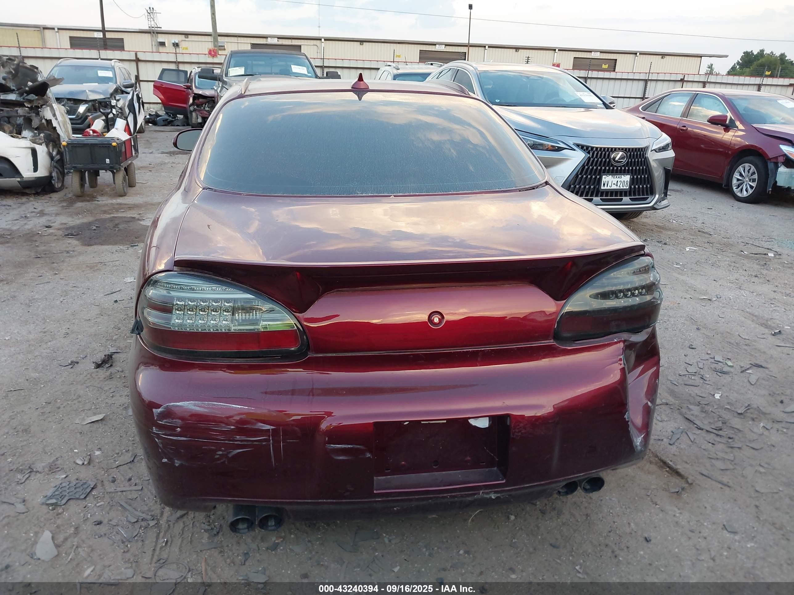 2002 Pontiac Grand Prix Gtp Maroon vin: 1G2WR52162F246610