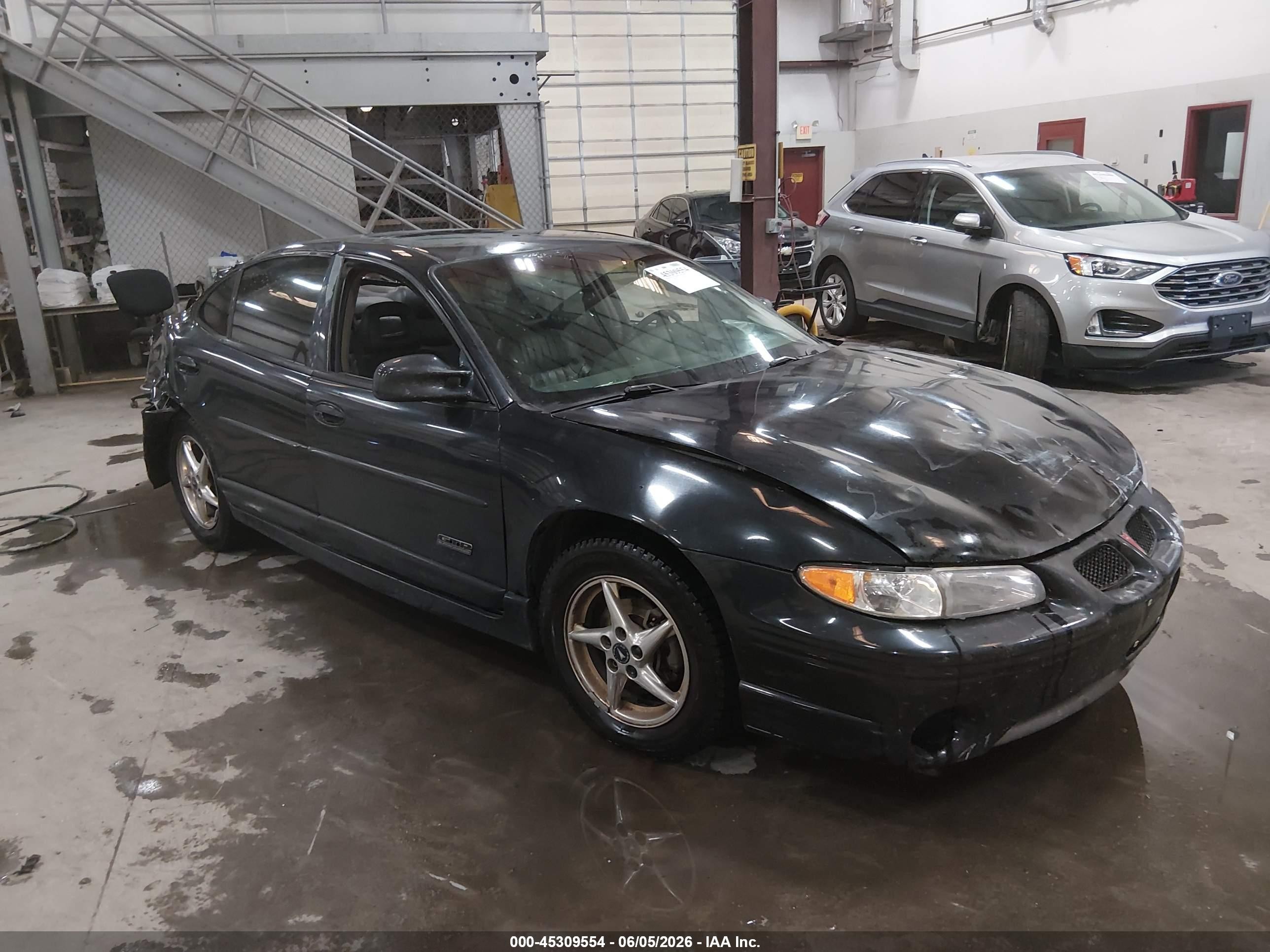 1G2WR5217XF257252