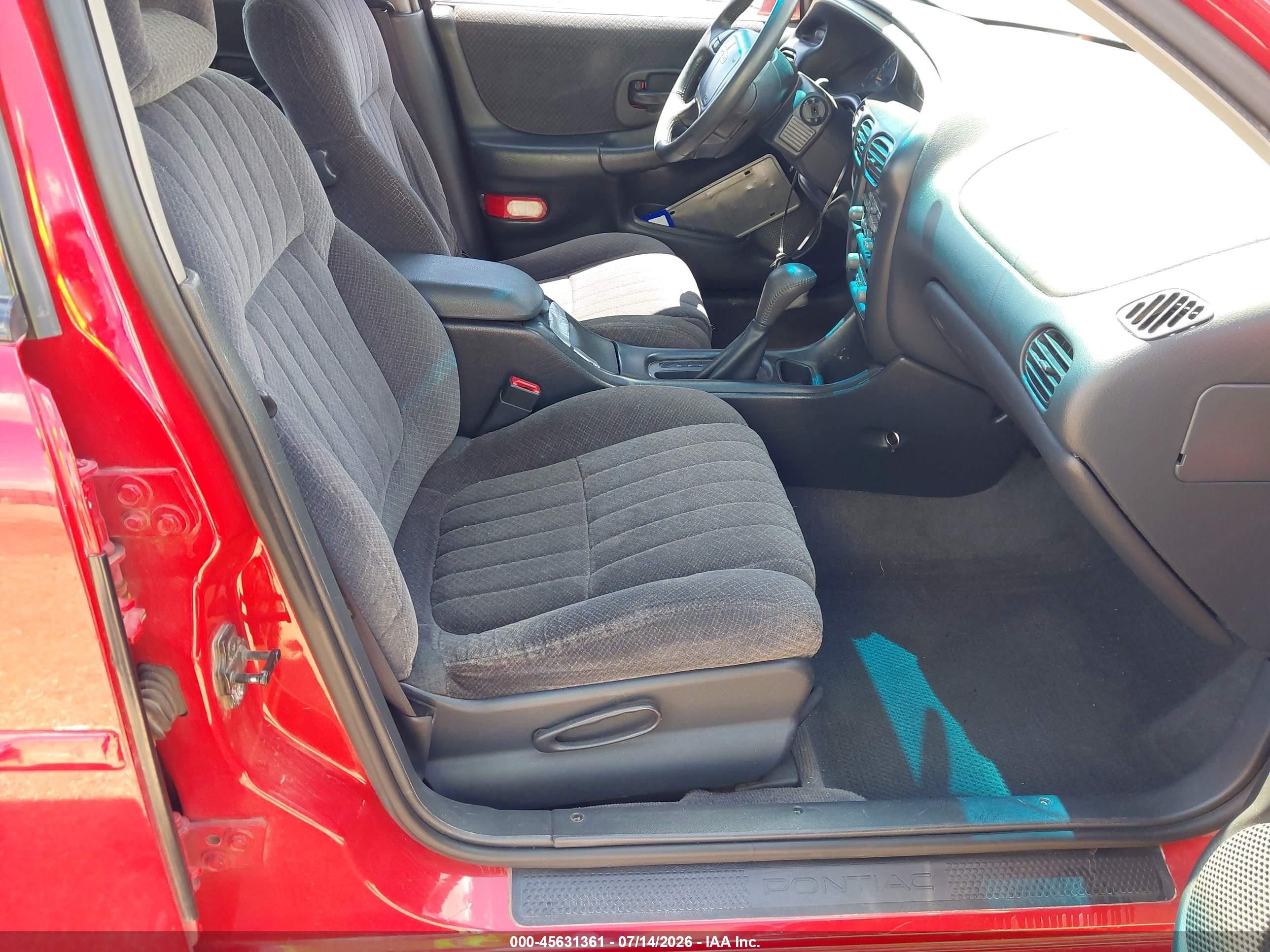 2000 Pontiac Grand Prix Gtp Red vin: 1G2WR5218YF109242