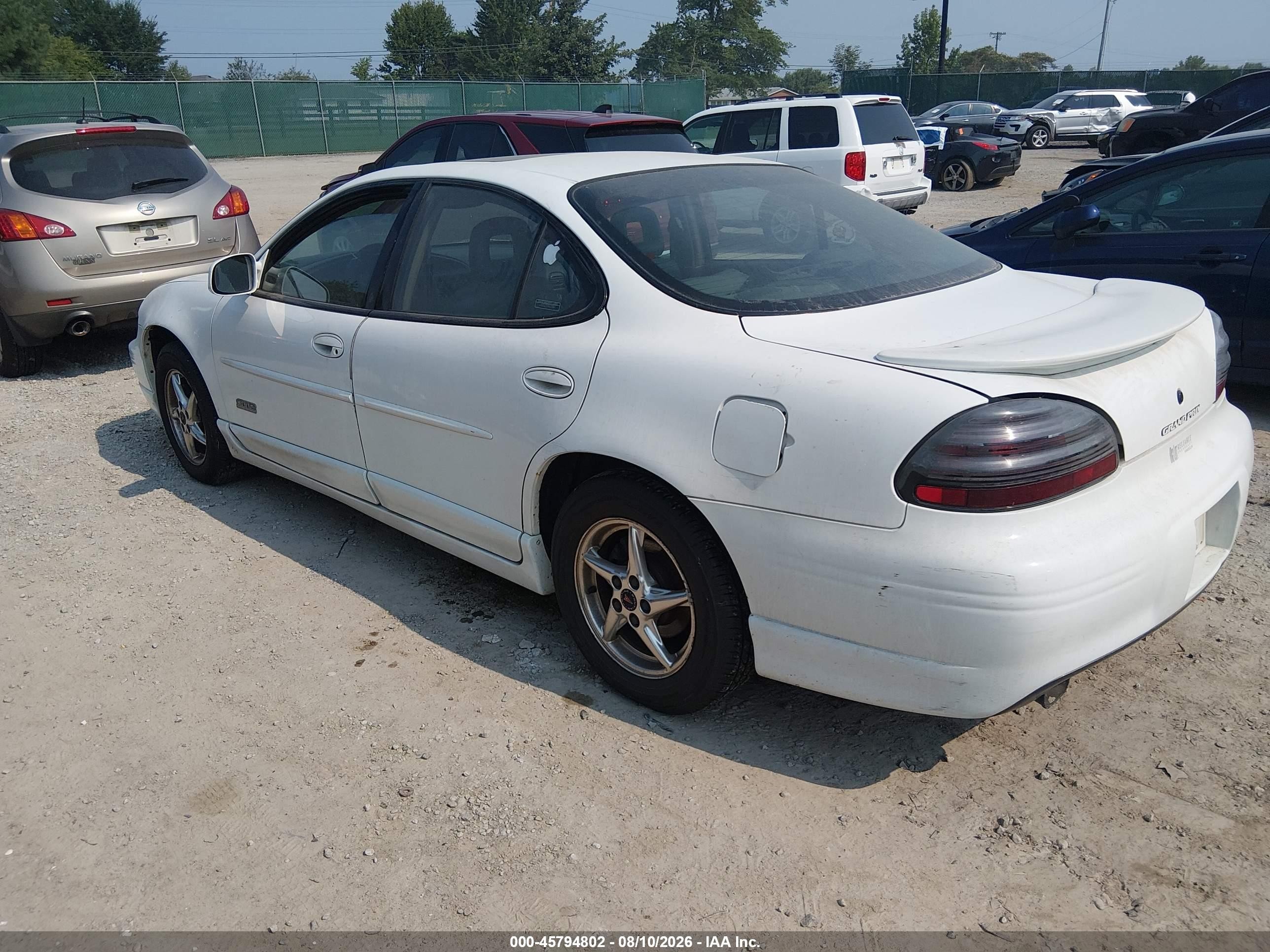 2000 Pontiac Grand Prix Gtp White vin: 1G2WR5218YF111069