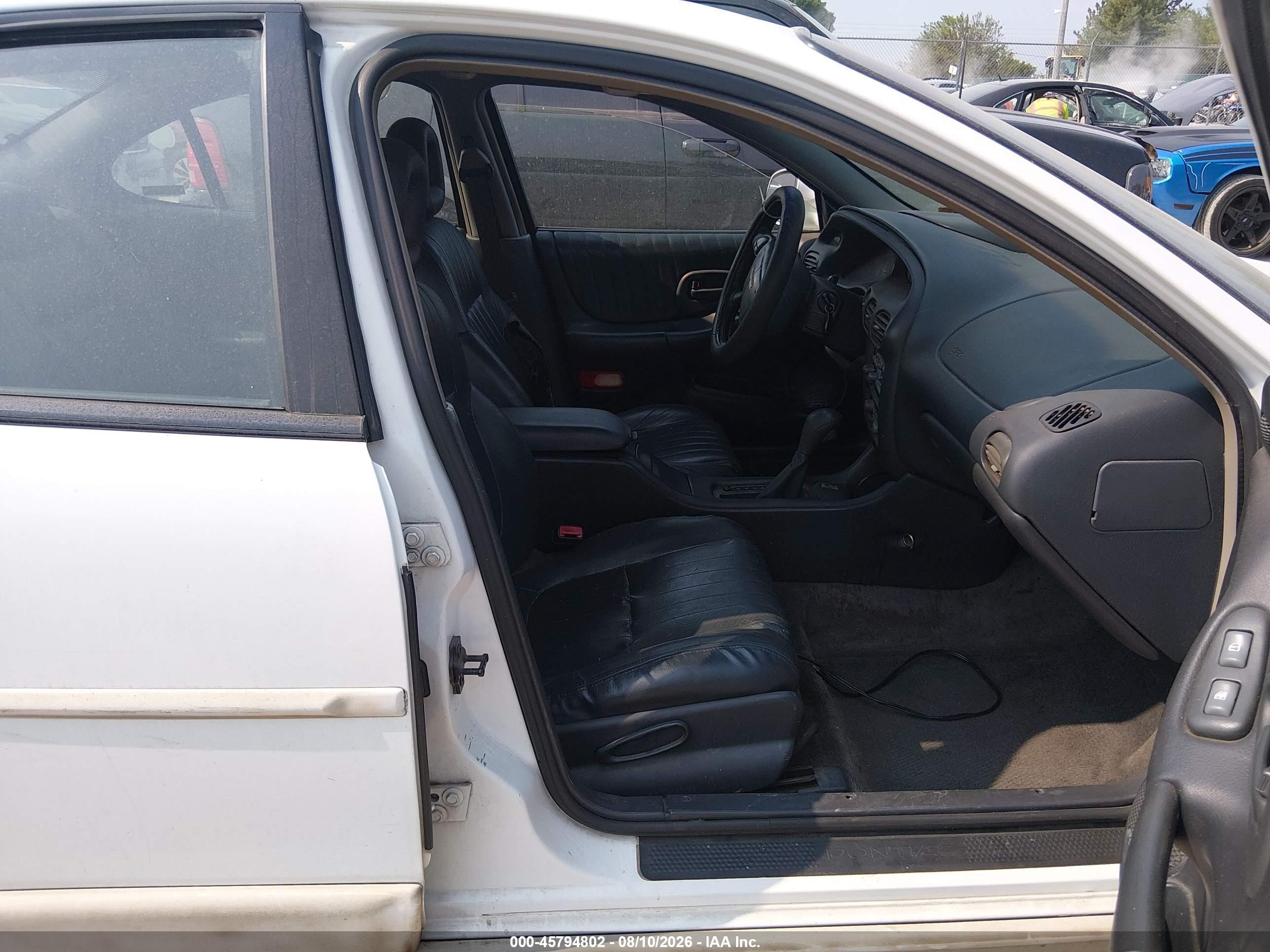 2000 Pontiac Grand Prix Gtp White vin: 1G2WR5218YF111069