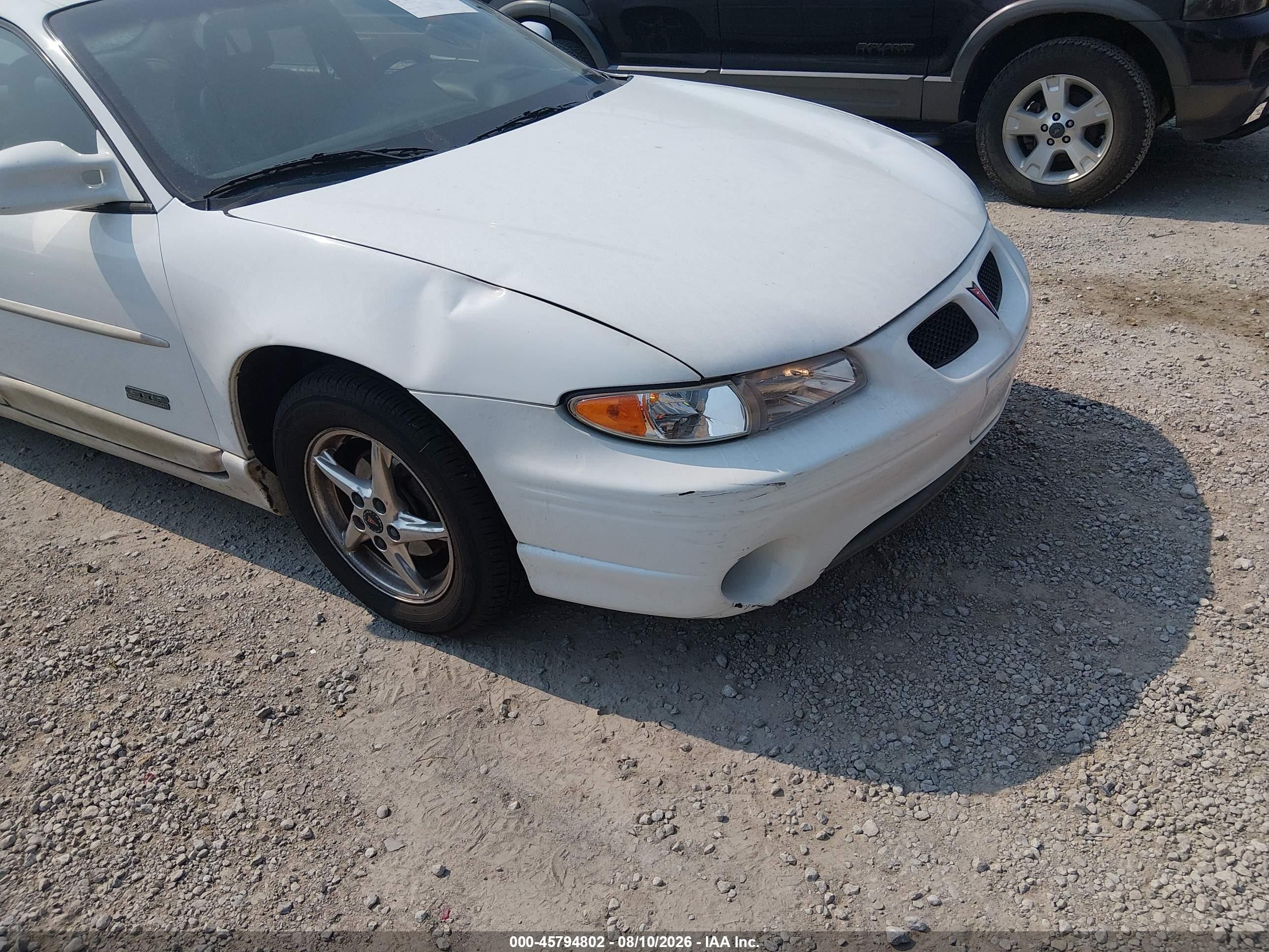 2000 Pontiac Grand Prix Gtp White vin: 1G2WR5218YF111069