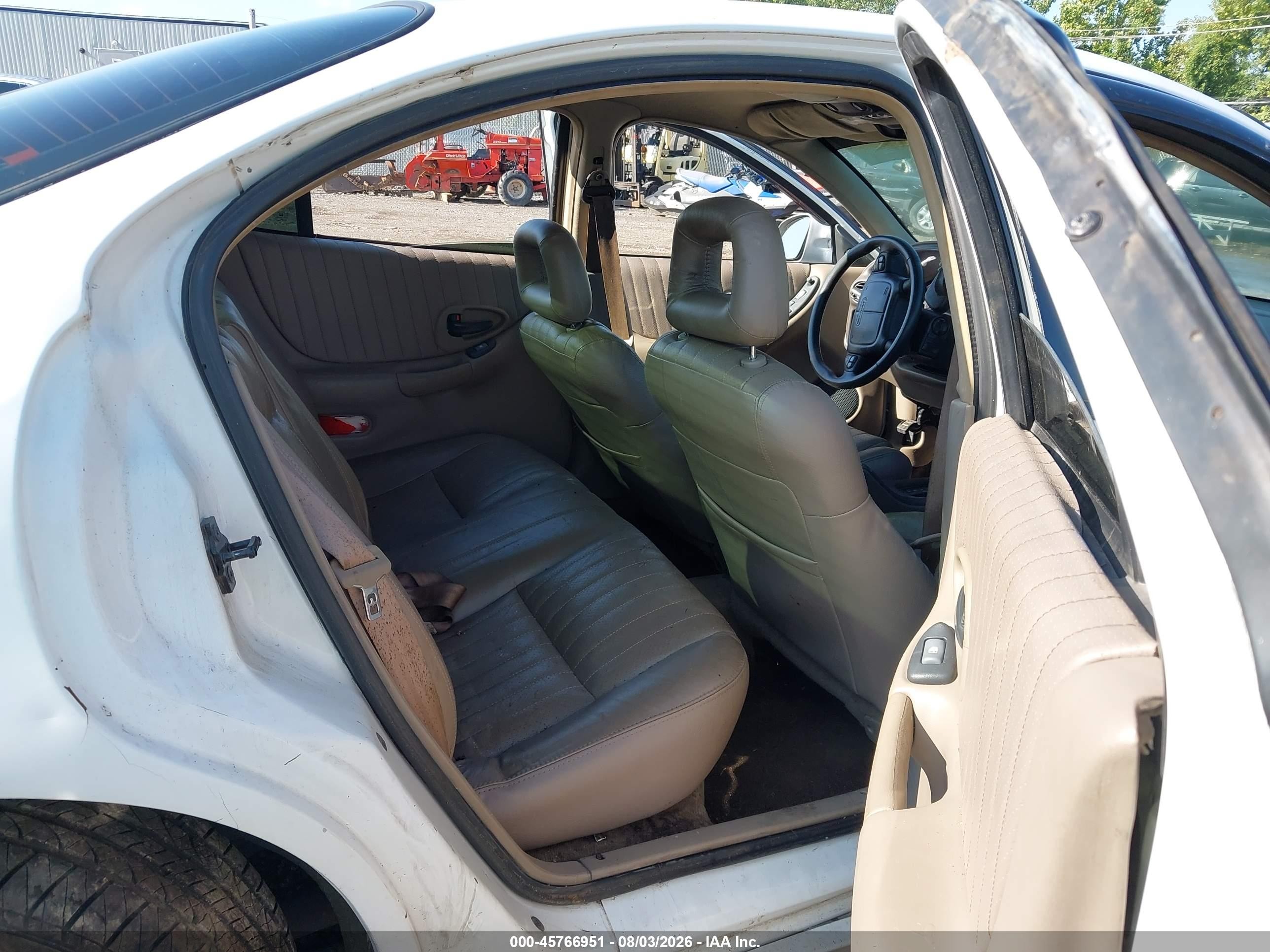 2000 Pontiac Grand Prix Gtp White vin: 1G2WR5218YF238131
