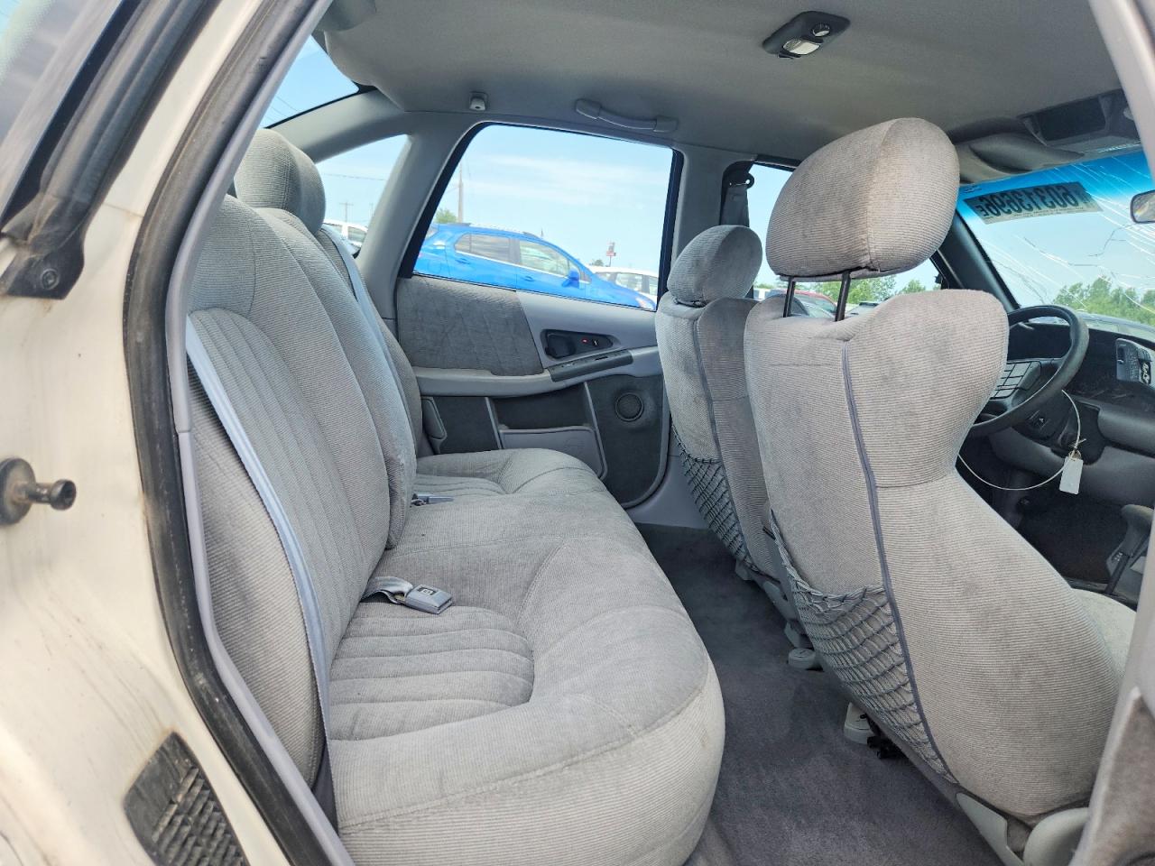 1990 Pontiac Grand Prix Ste Белый vin: 1G2WT54T1LF304317
