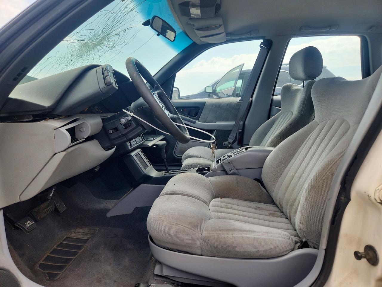 1990 Pontiac Grand Prix Ste Белый vin: 1G2WT54T1LF304317