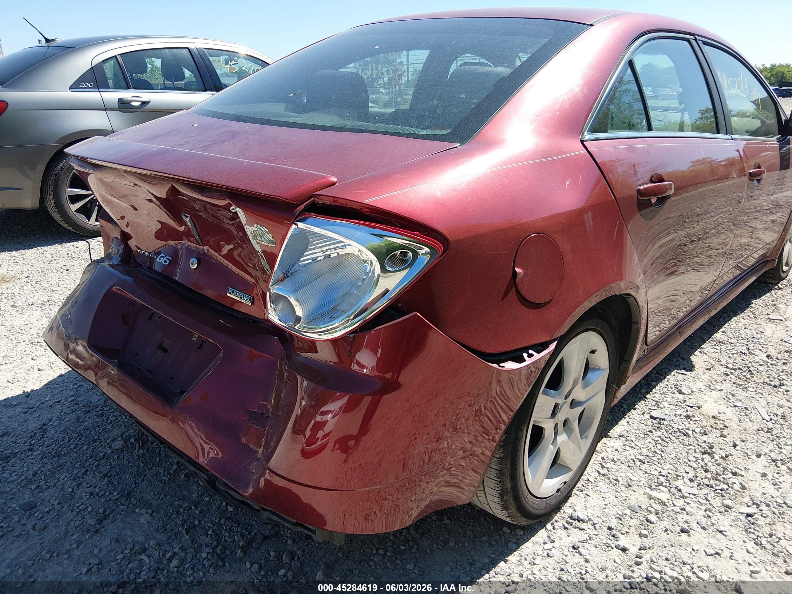 2010 Pontiac G6   Красный vin: 1G2ZA5E04A4136074