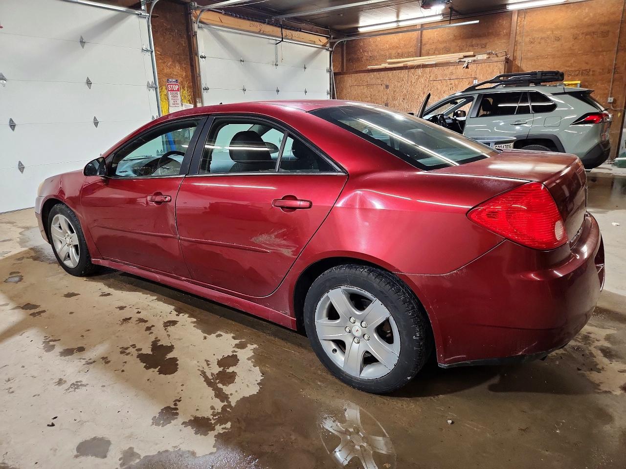 2010 Pontiac G6 Red vin: 1G2ZA5EB1A4163024