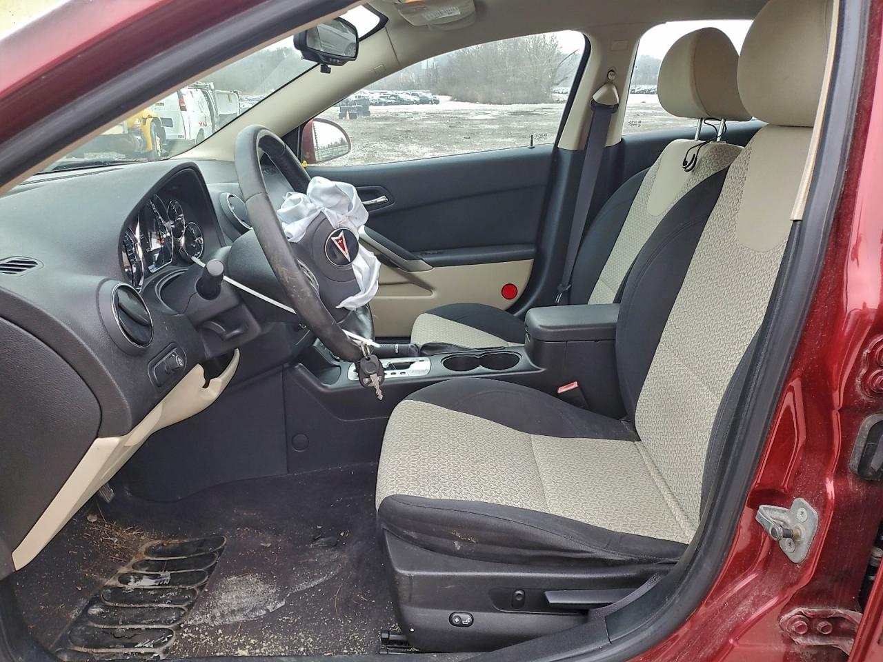 2010 Pontiac G6 Burgundy vin: 1G2ZA5EB7A4114698