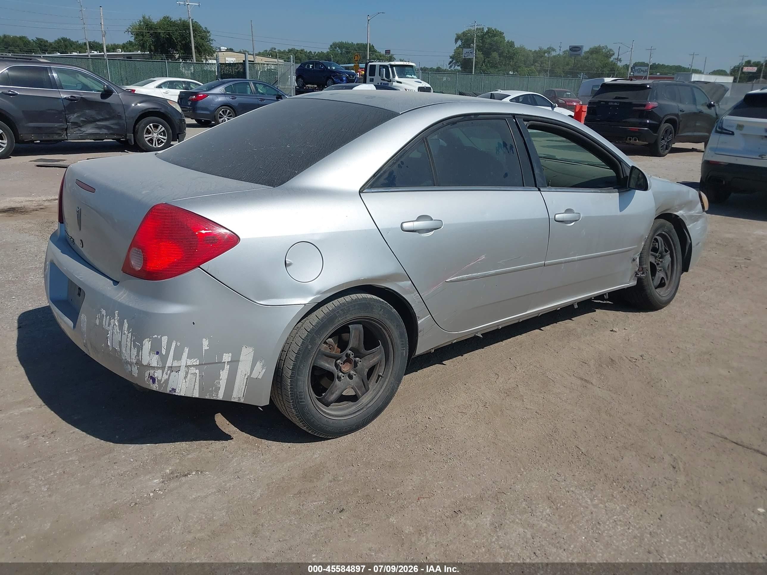 2010 Pontiac G6   Silver vin: 1G2ZA5EBXA4165791