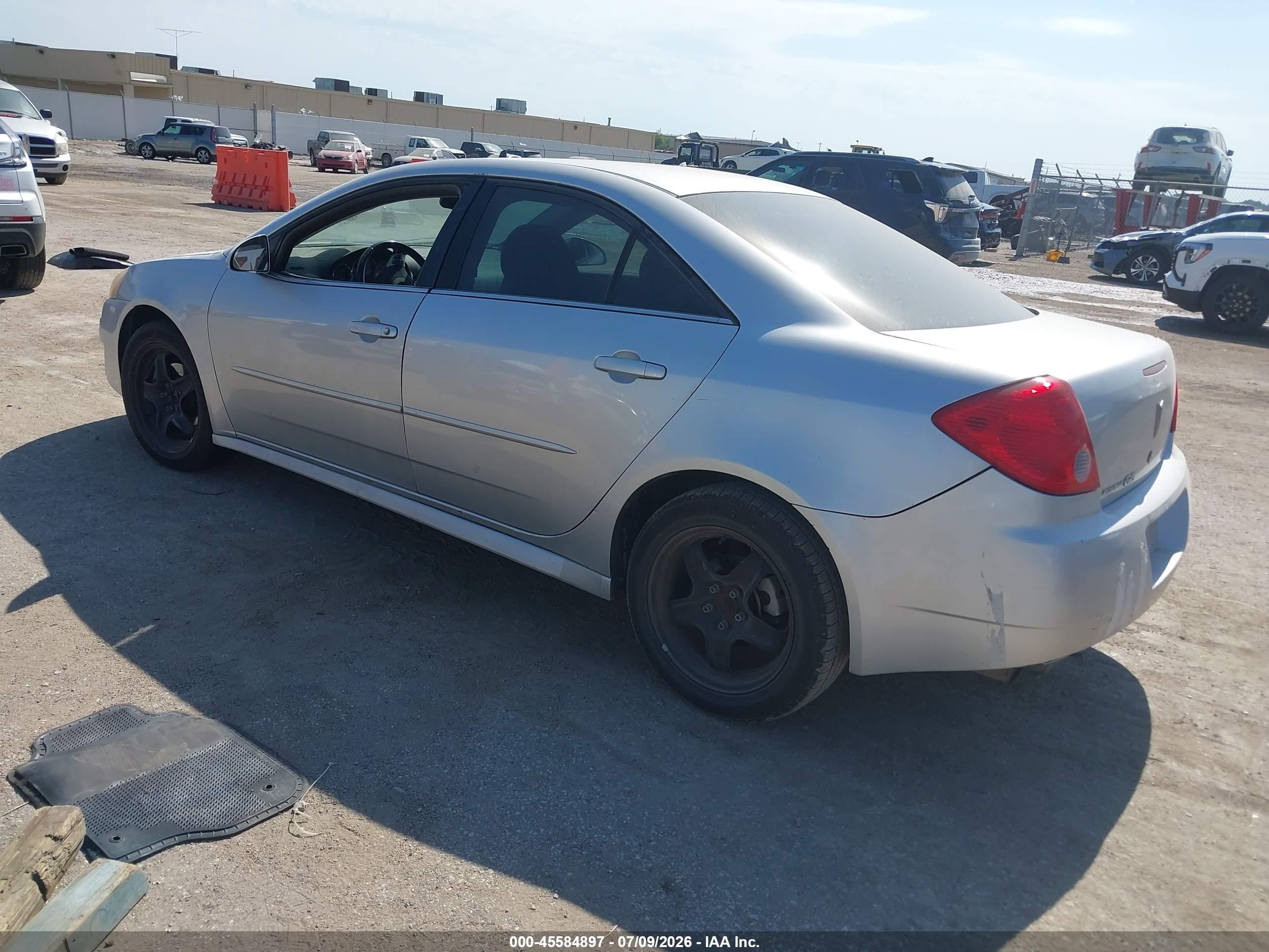 2010 Pontiac G6   Silver vin: 1G2ZA5EBXA4165791