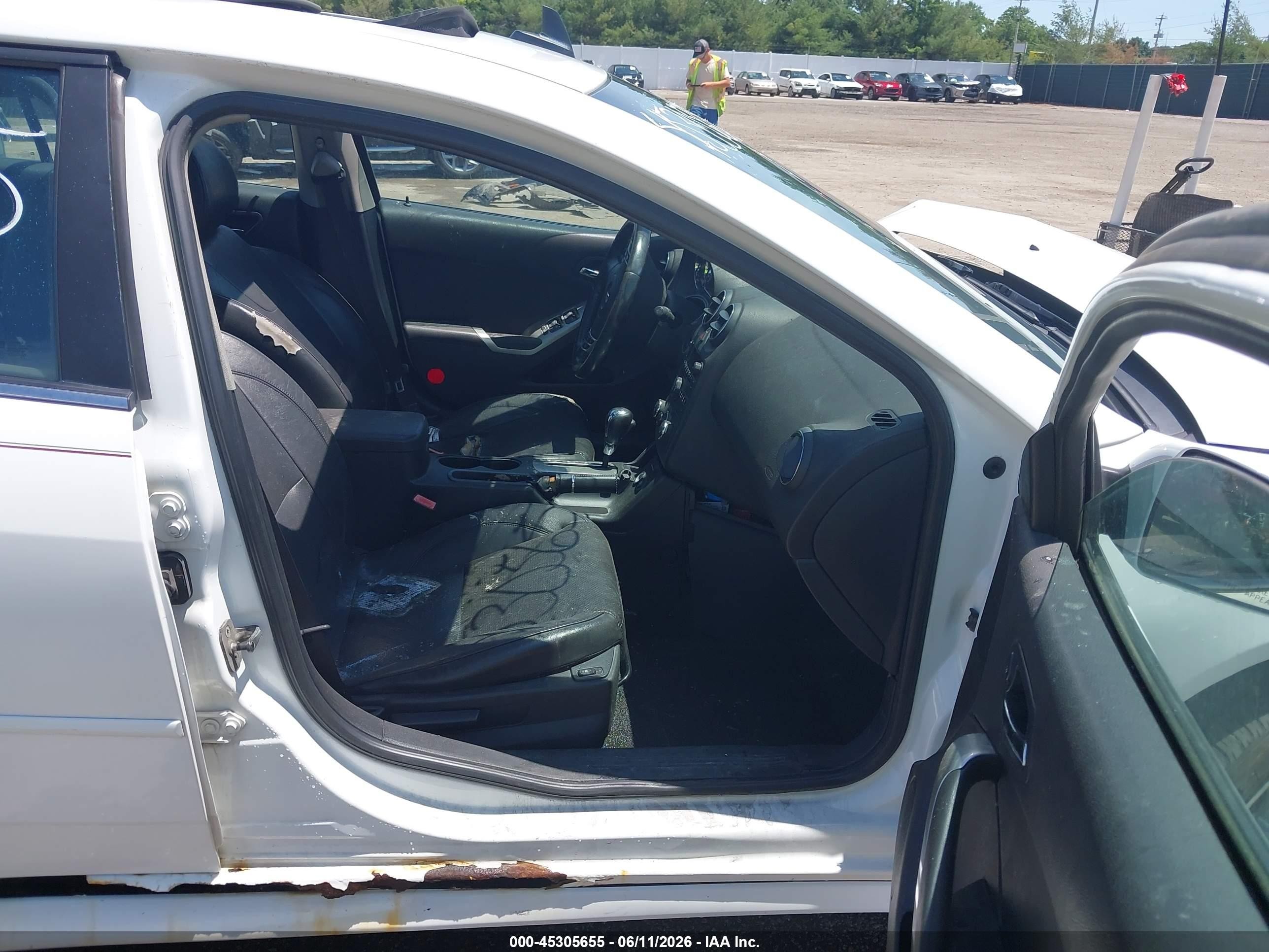 2010 Pontiac G6 White vin: 1G2ZA5EK2A4146992