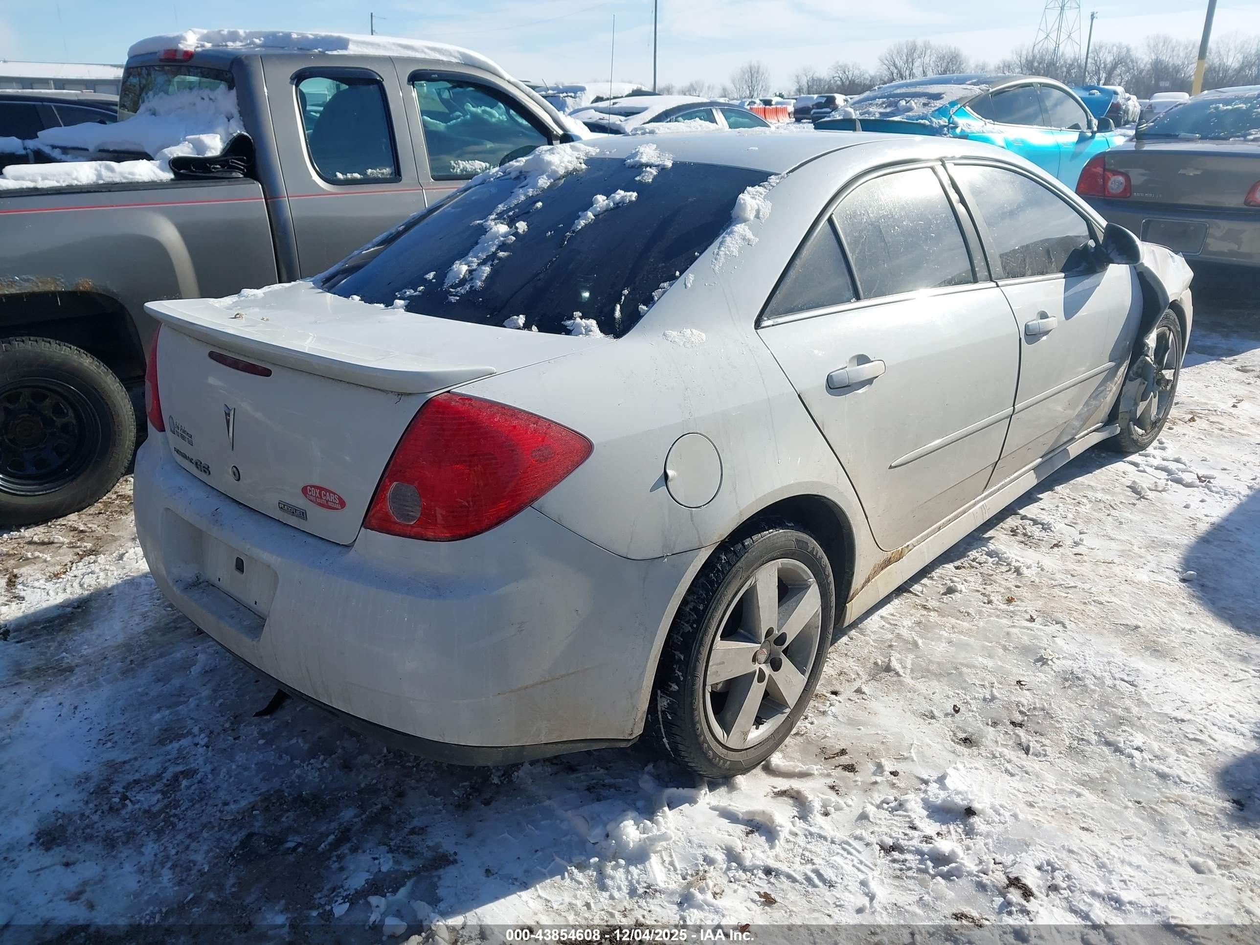 2010 Pontiac G6   White vin: 1G2ZA5EK2A4155286