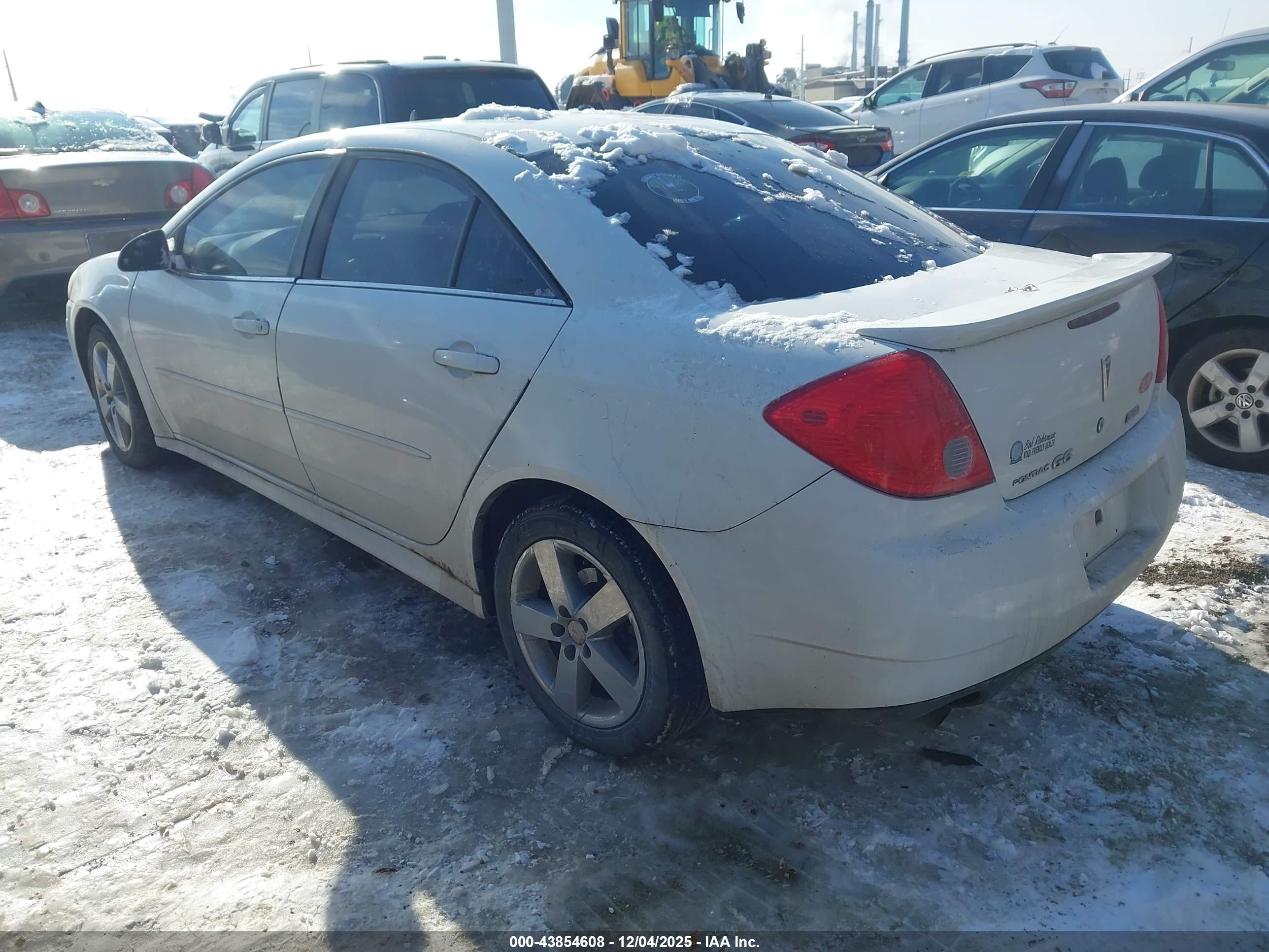 2010 Pontiac G6   White vin: 1G2ZA5EK2A4155286