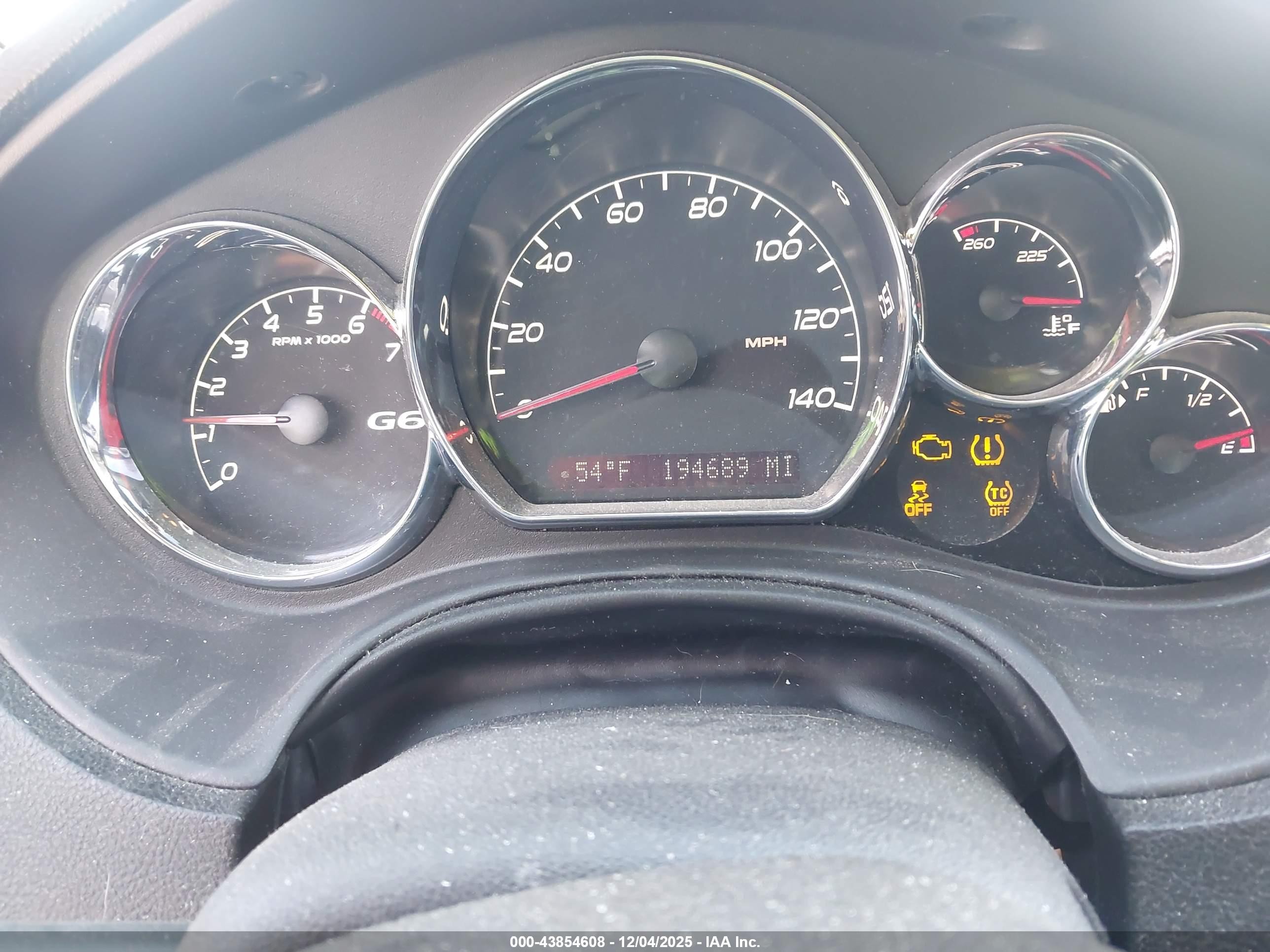 2010 Pontiac G6   White vin: 1G2ZA5EK2A4155286
