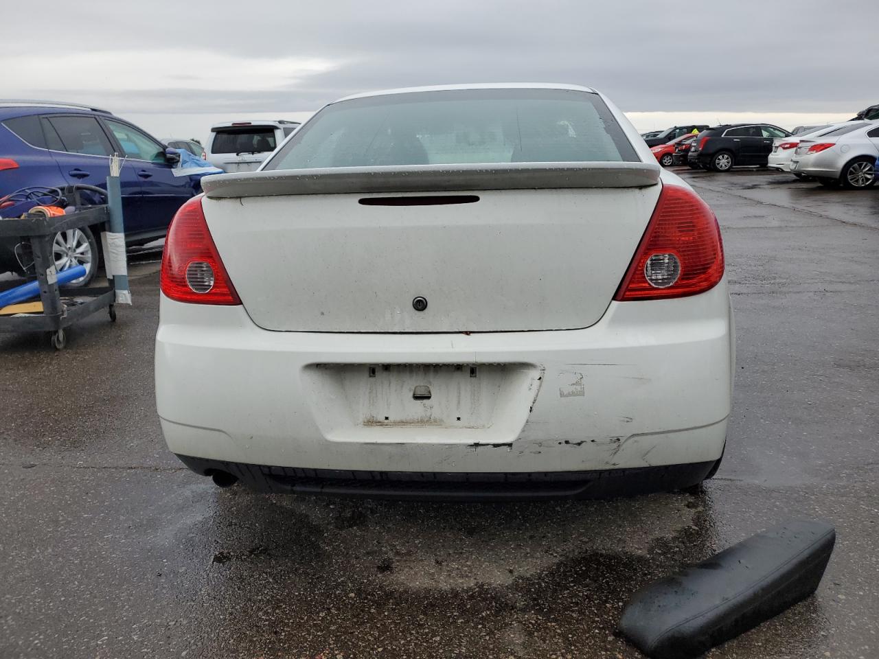 2010 Pontiac G6 White vin: 1G2ZA5EK5A4159915