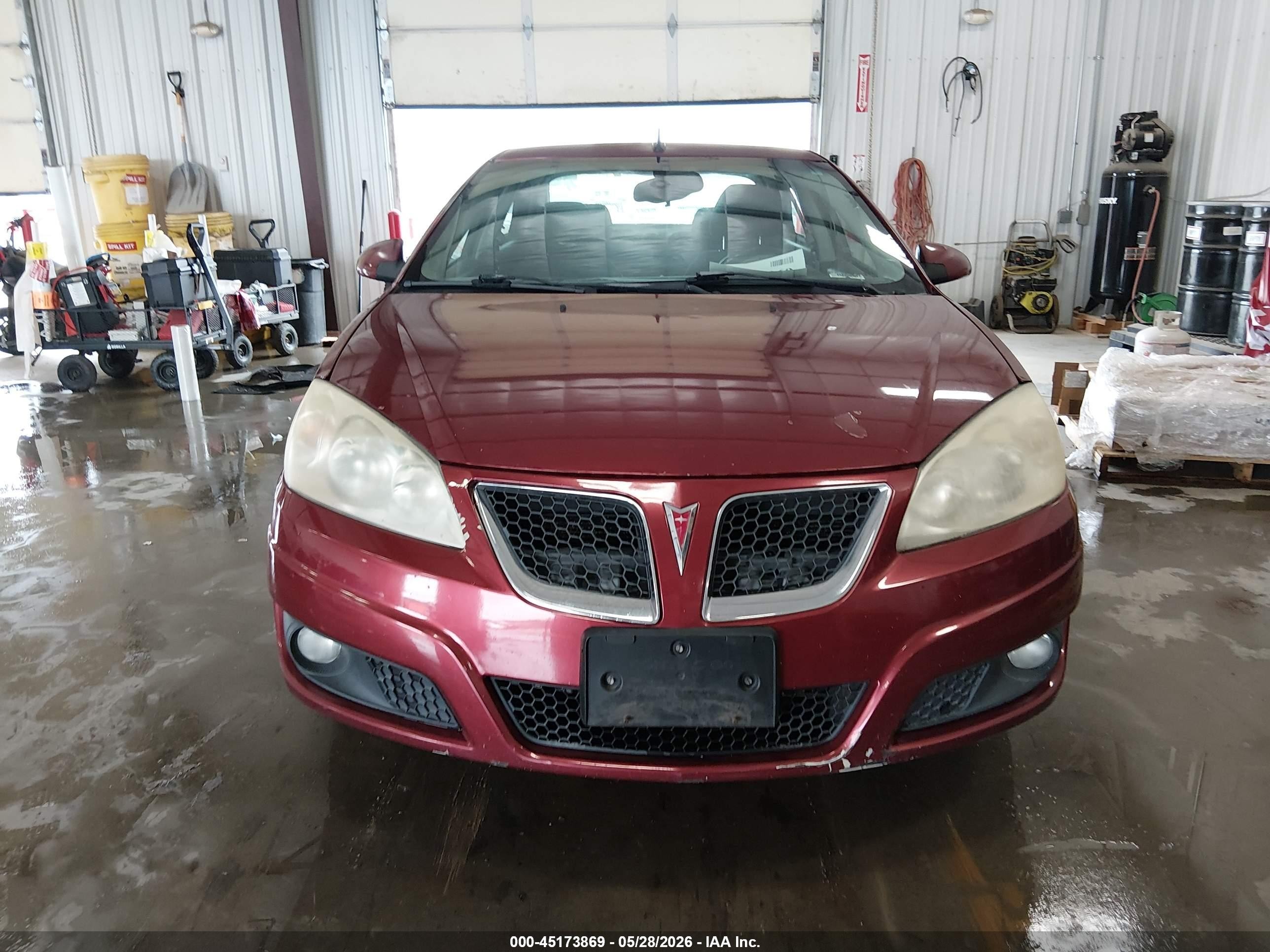 2010 Pontiac G6 Burgundy vin: 1G2ZA5EK7A4131131