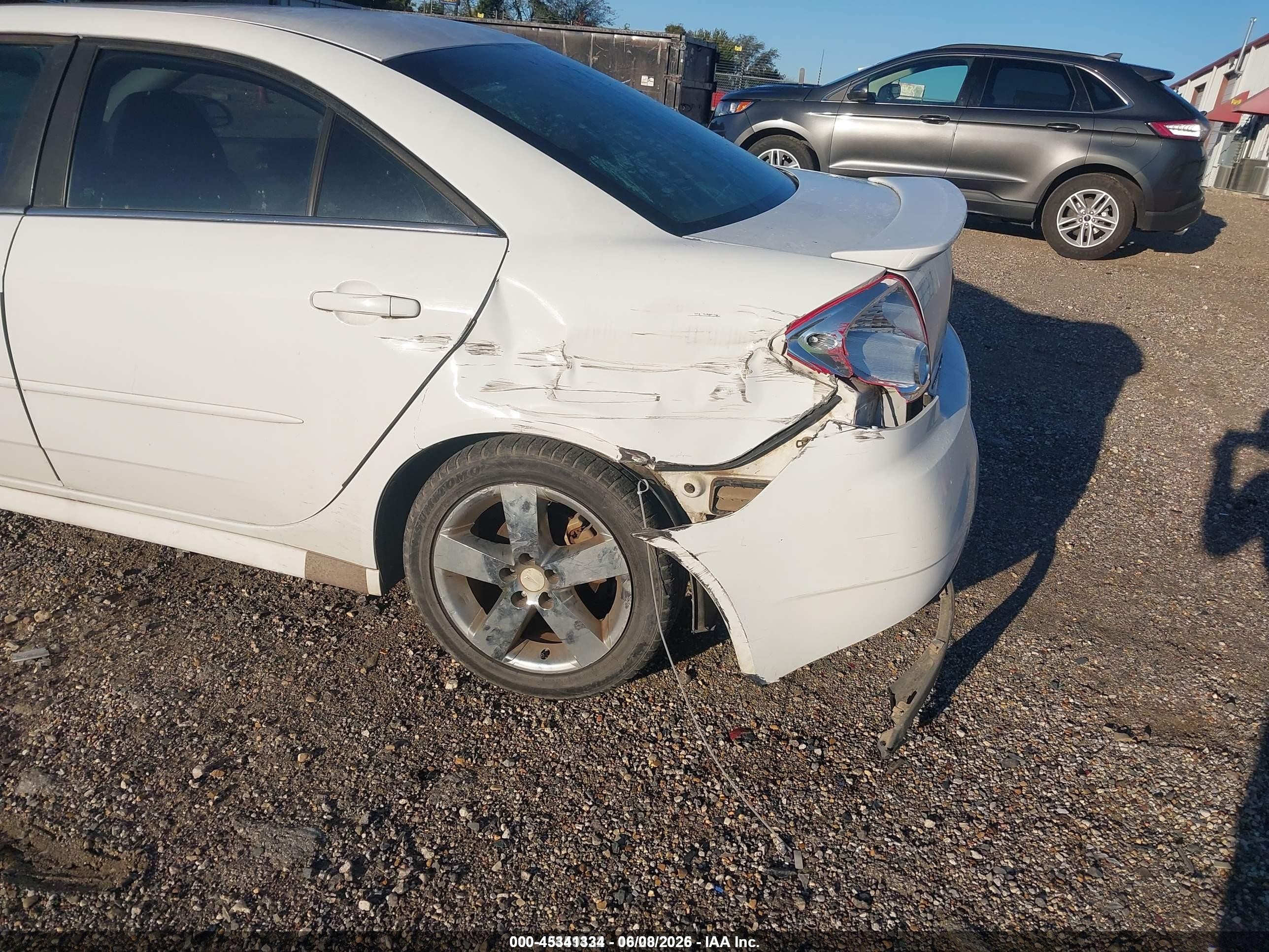 2010 Pontiac G6   White vin: 1G2ZA5EK9A4151851