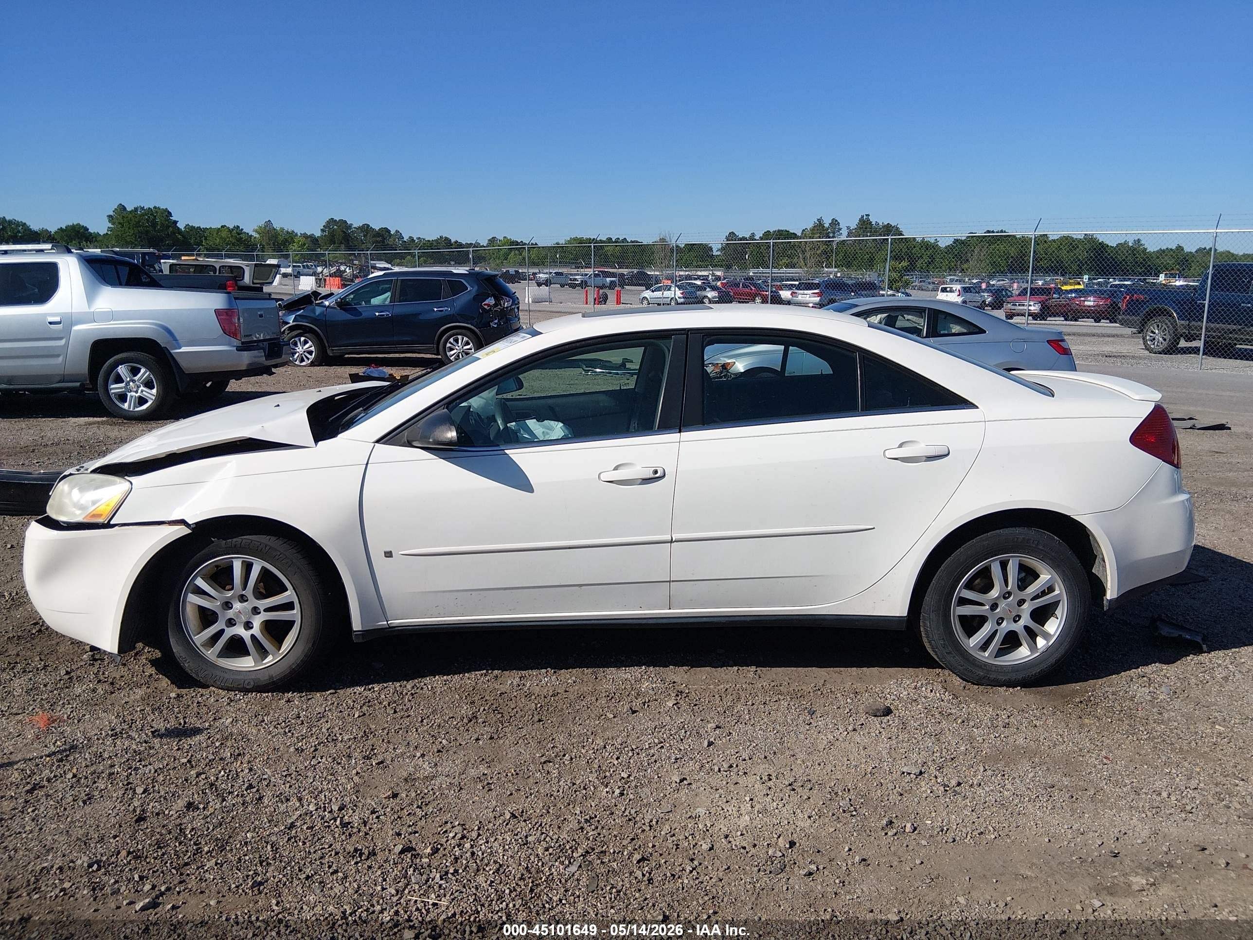 2006 Pontiac G6   Белый vin: 1G2ZF55B864183571