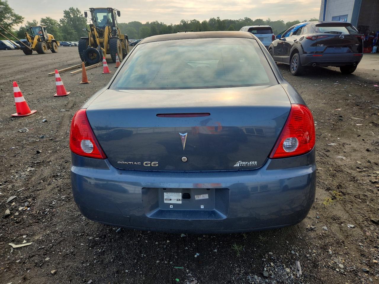 2008 Pontiac G6 Value Leader Gray vin: 1G2ZF57B284160397