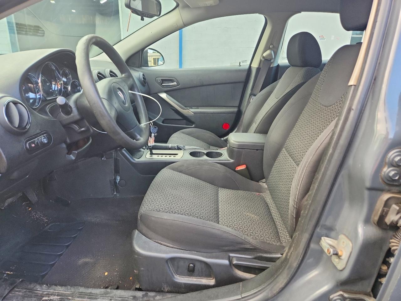 2008 Pontiac G6 Value Leader Gray vin: 1G2ZF57B284160397