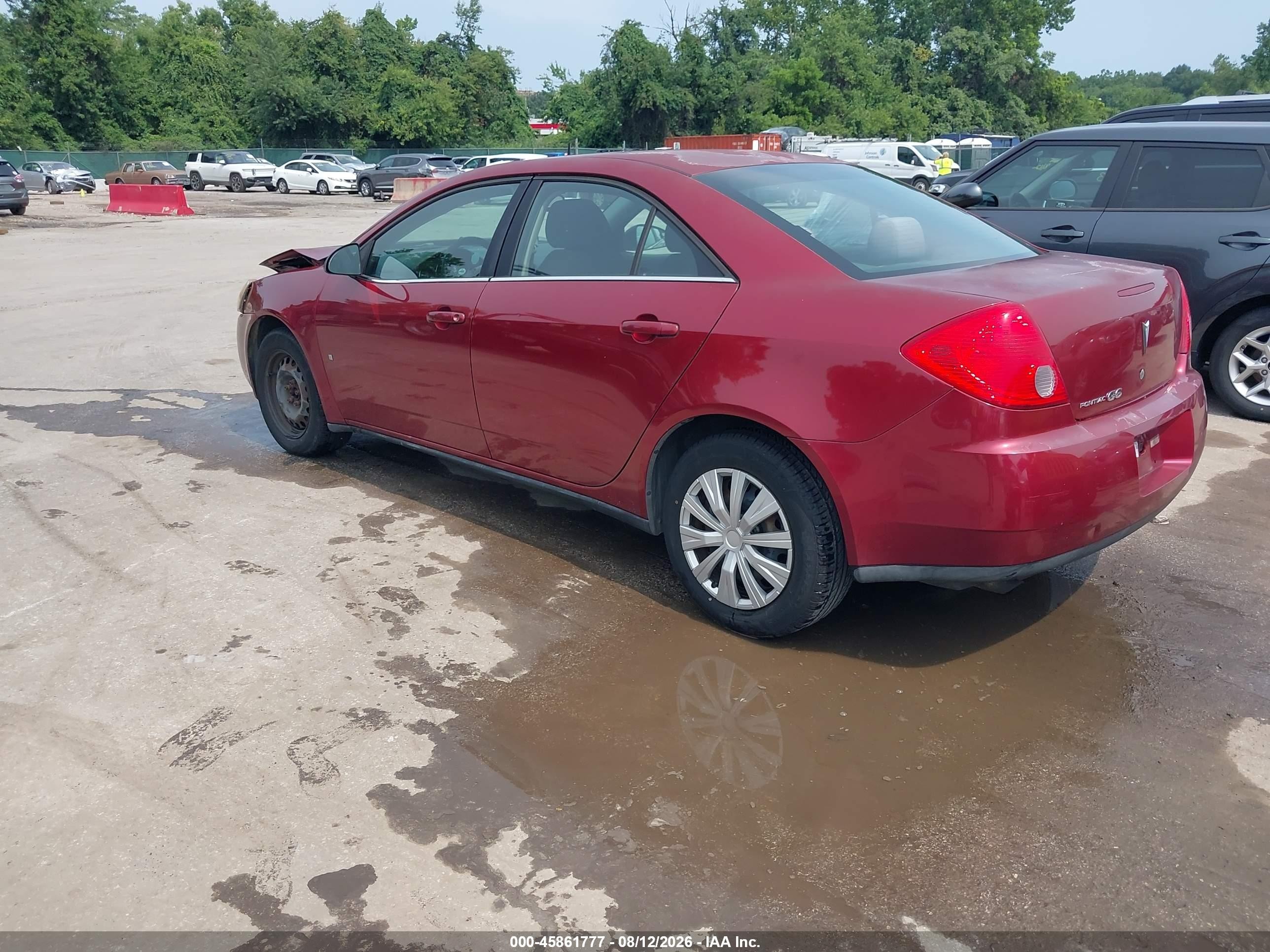2008 Pontiac G6 Value Leader Red vin: 1G2ZF57B384176060