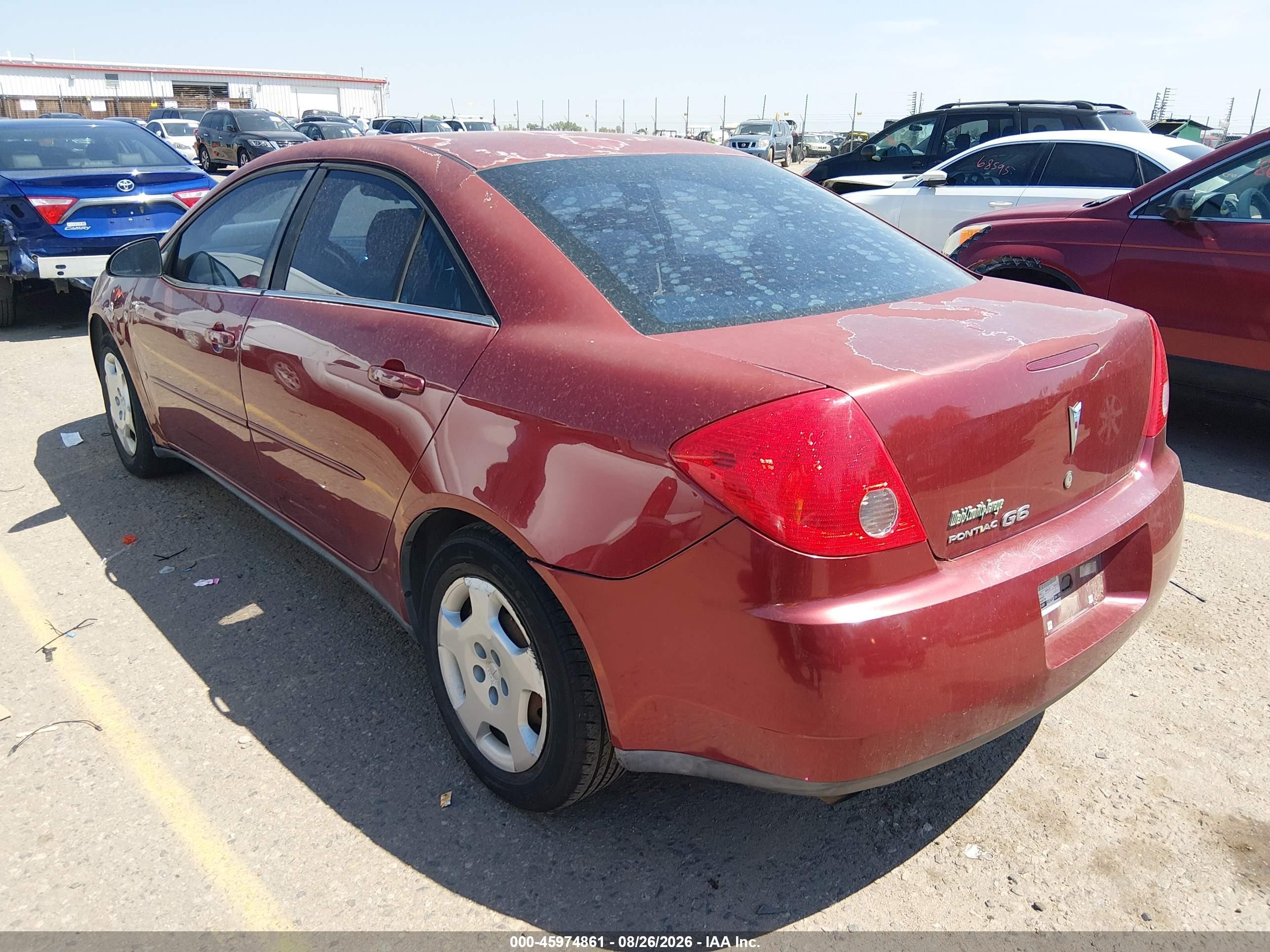 2008 Pontiac G6 Value Leader Red vin: 1G2ZF57B384202415
