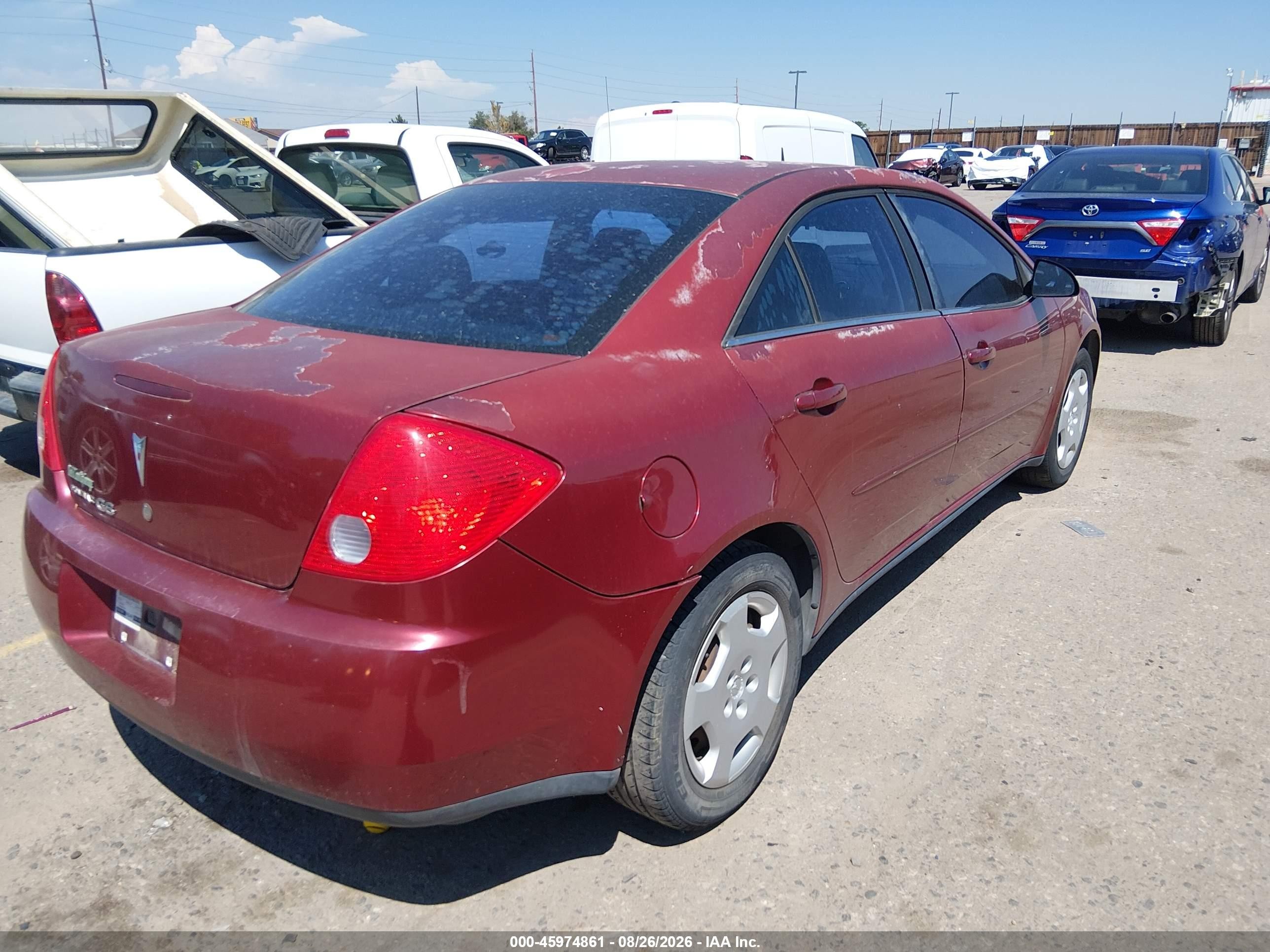 2008 Pontiac G6 Value Leader Red vin: 1G2ZF57B384202415