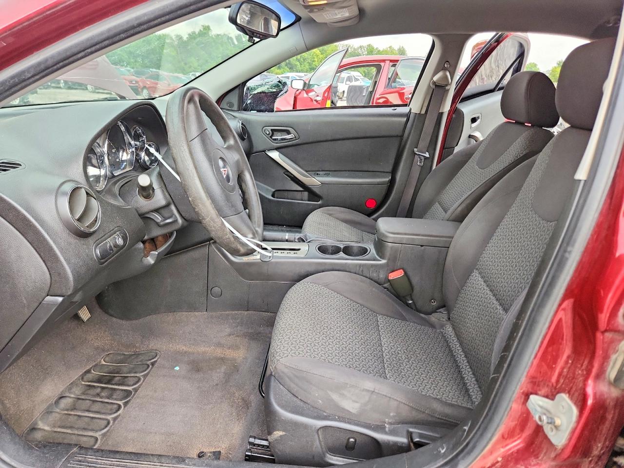 2008 Pontiac G6 Value Leader Burgundy vin: 1G2ZF57B484115364