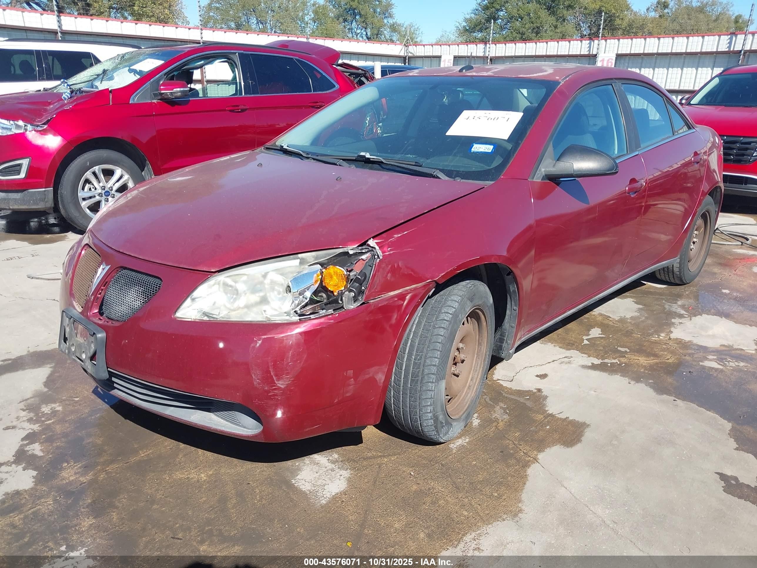 2008 Pontiac G6 Value Leader Red vin: 1G2ZF57B484175614
