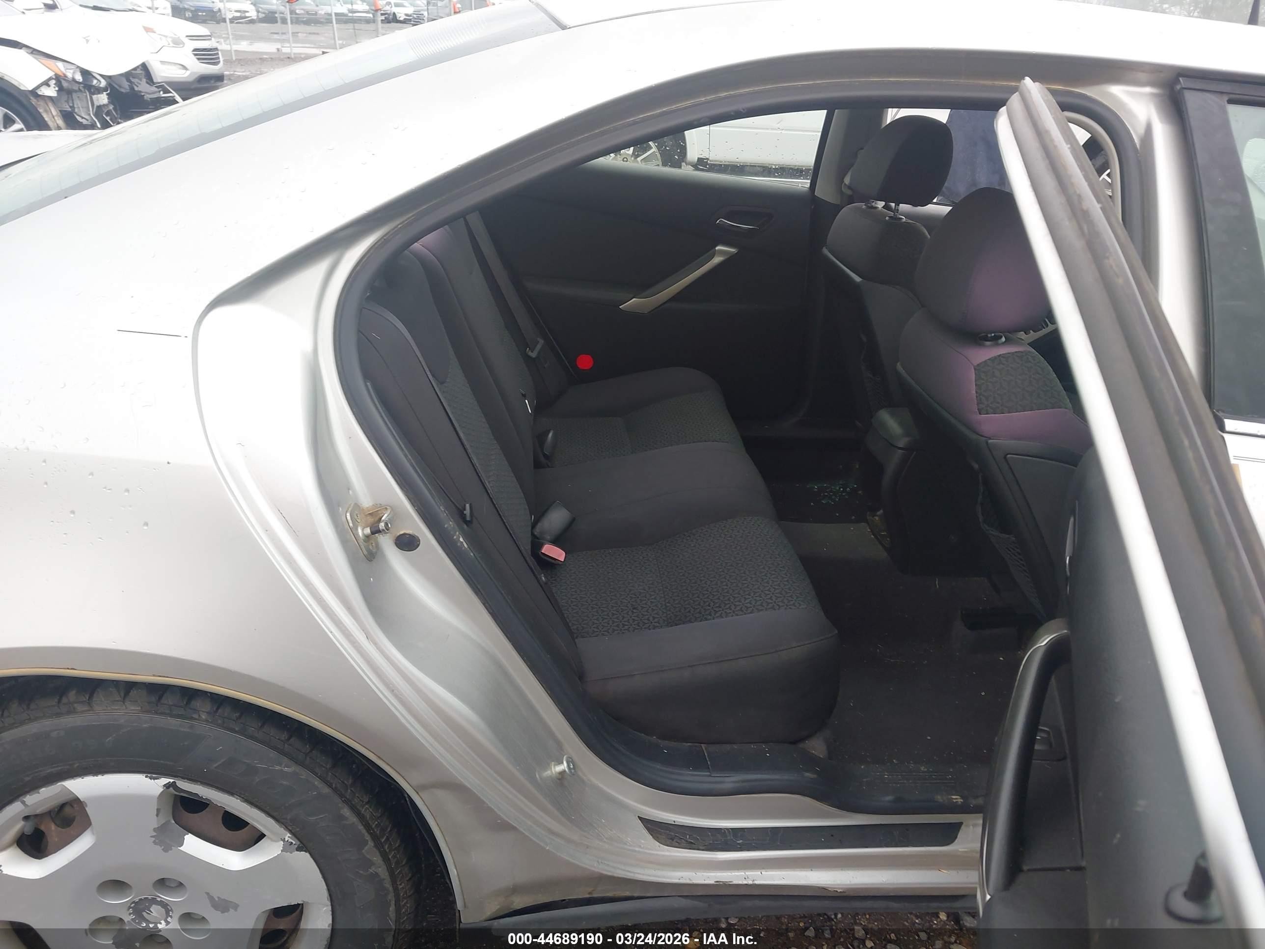 2008 Pontiac G6 Value Leader Серебряный vin: 1G2ZF57B884114413