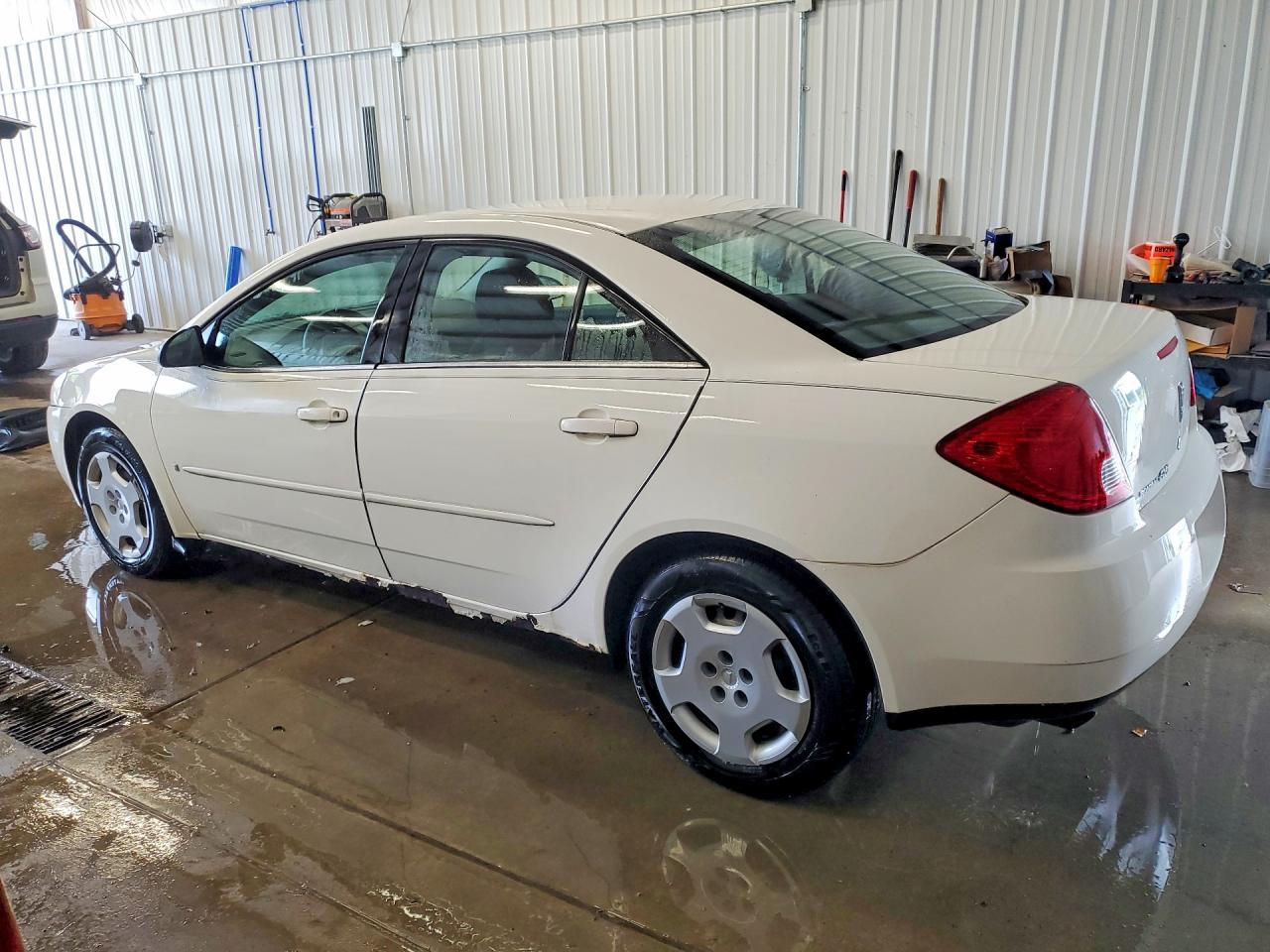 2007 Pontiac G6 Value Leader White vin: 1G2ZF58B274196748