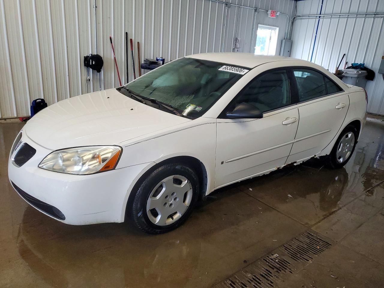 2007 Pontiac G6 Value Leader White vin: 1G2ZF58B274196748