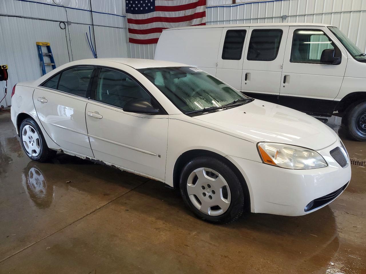 2007 Pontiac G6 Value Leader White vin: 1G2ZF58B274196748