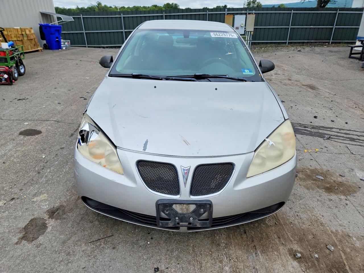 2007 Pontiac G6 Value Leader Silver vin: 1G2ZF58B374258786
