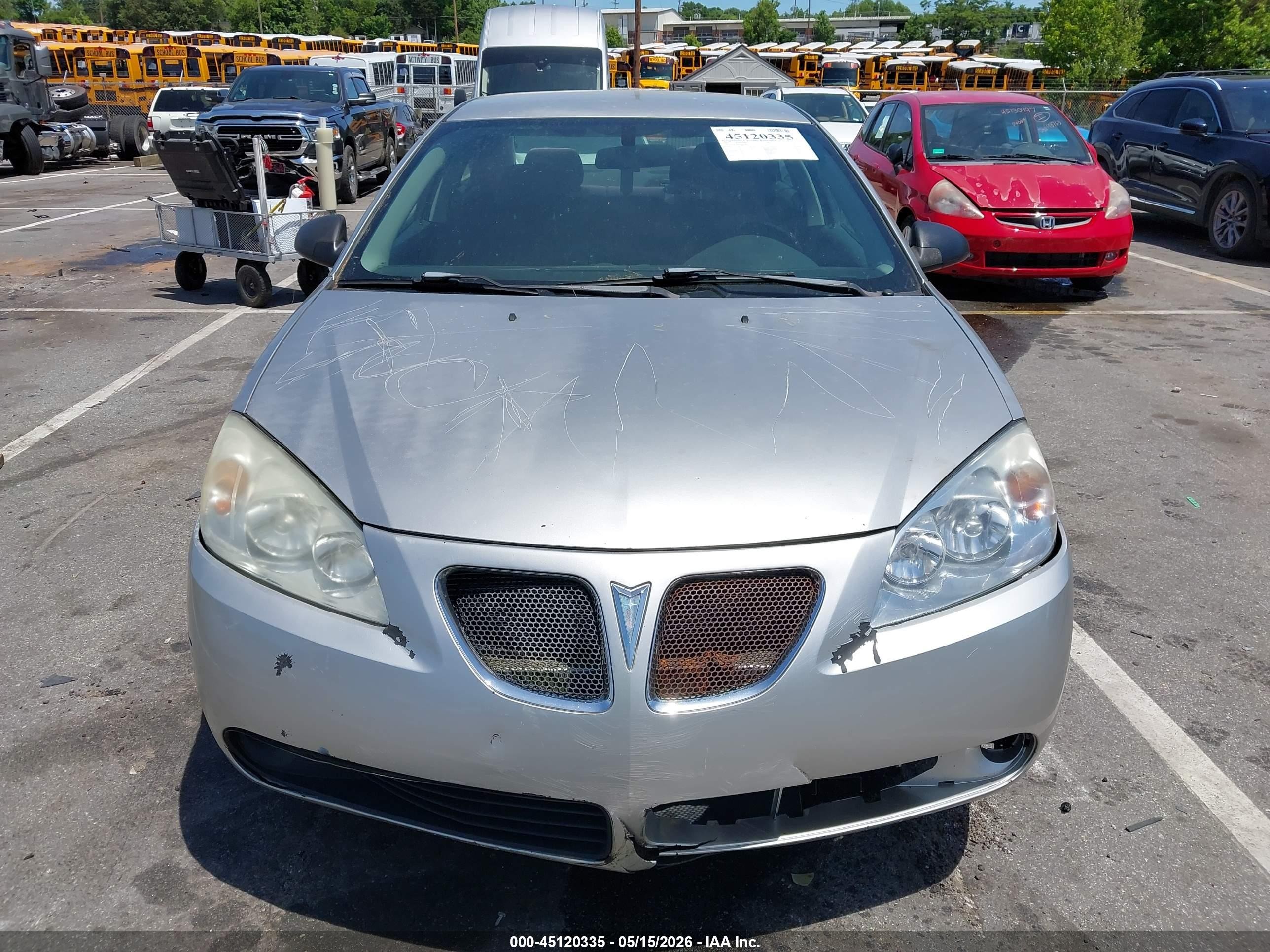 2007 Pontiac G6 Value Leader Silver vin: 1G2ZF58B574218564