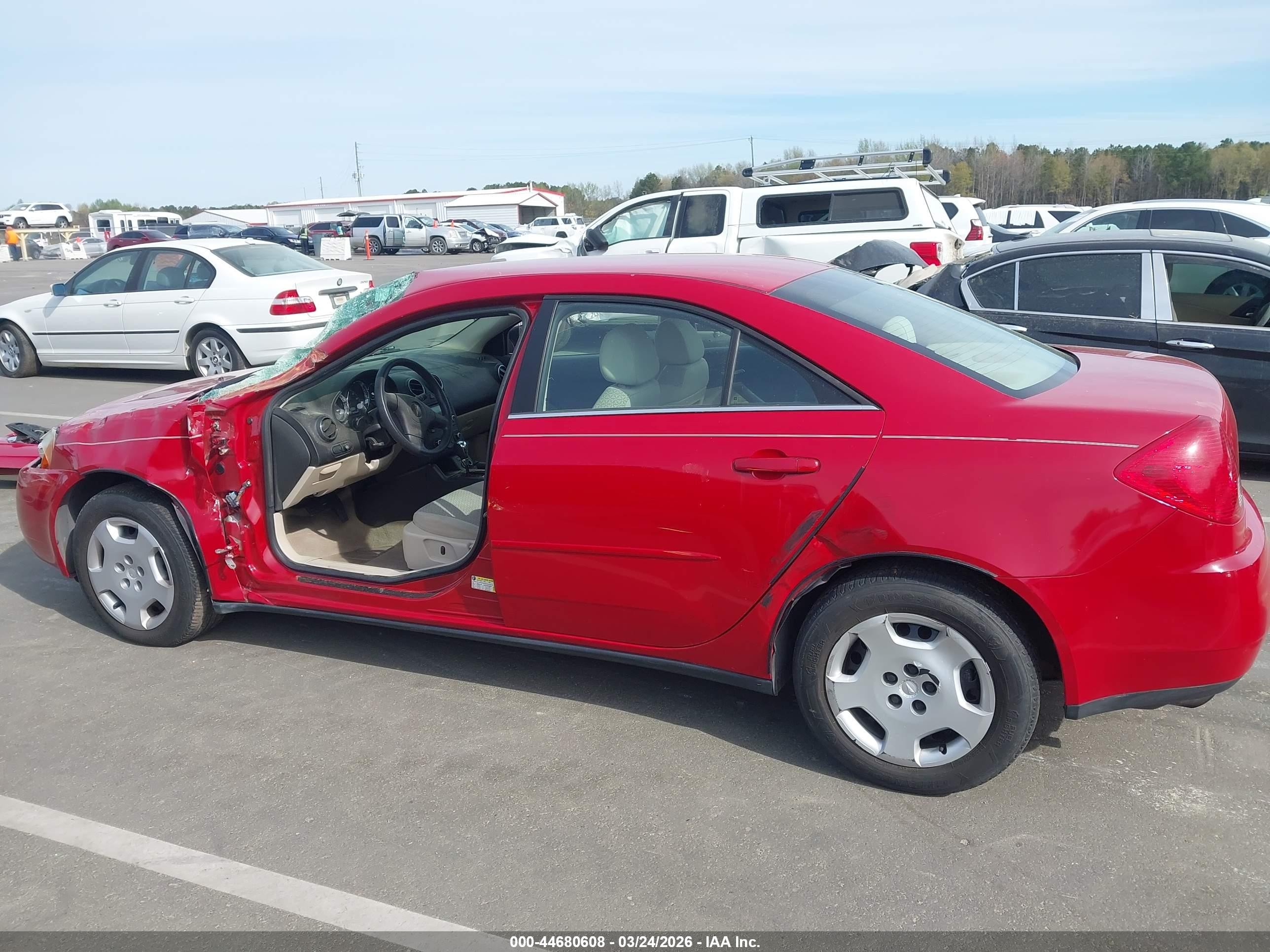 2007 Pontiac G6 Value Leader Красный vin: 1G2ZF58B674129022