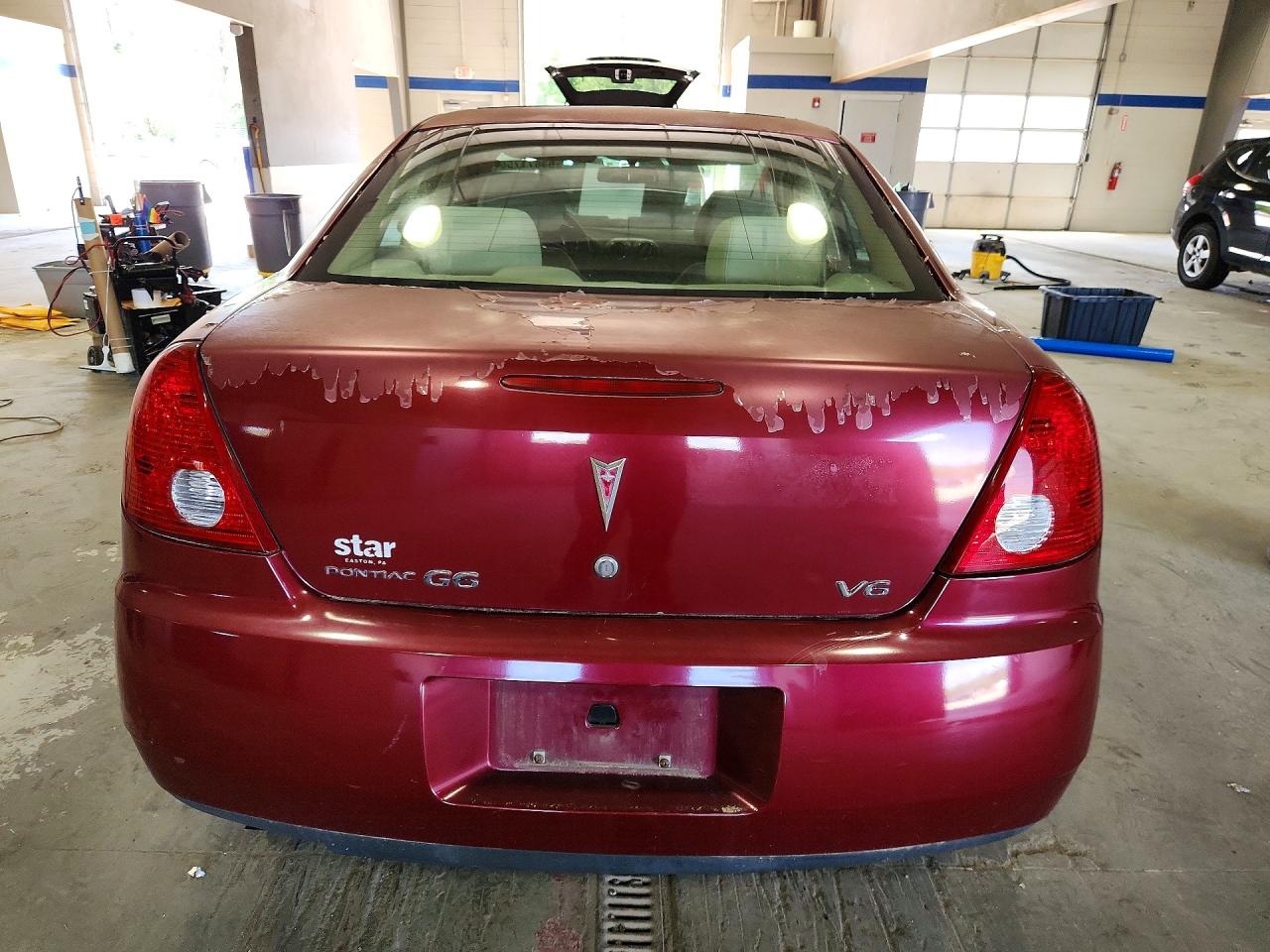 2005 Pontiac G6 Burgundy vin: 1G2ZG528154167006
