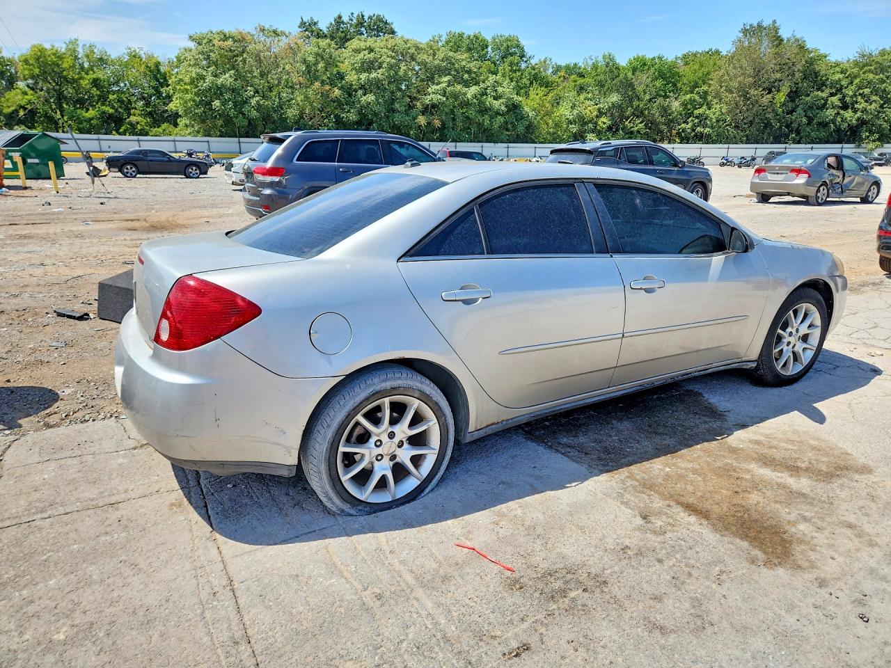 2005 Pontiac G6 Silver vin: 1G2ZG528254125217