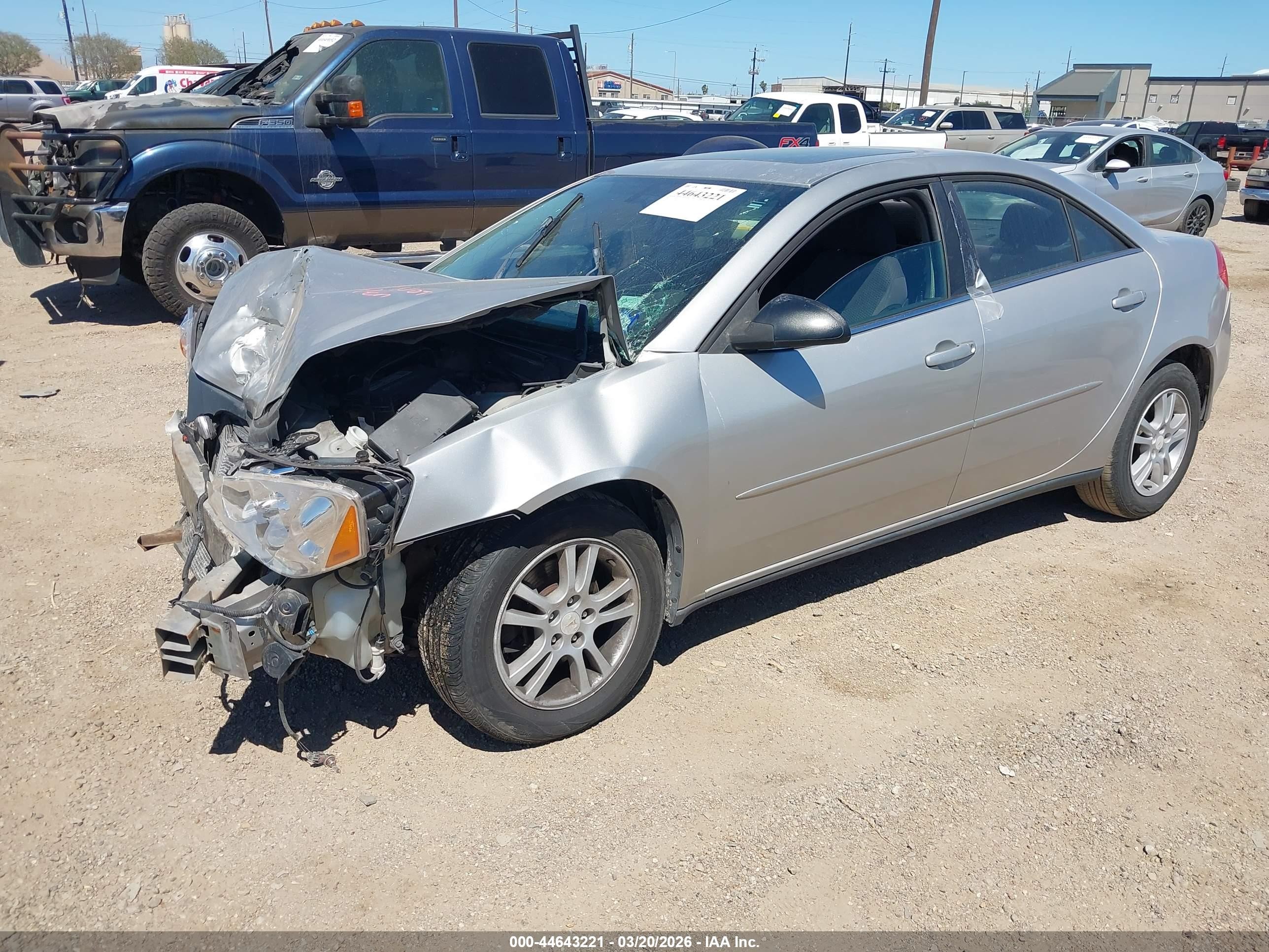 2005 Pontiac G6   Silver vin: 1G2ZG528354164687