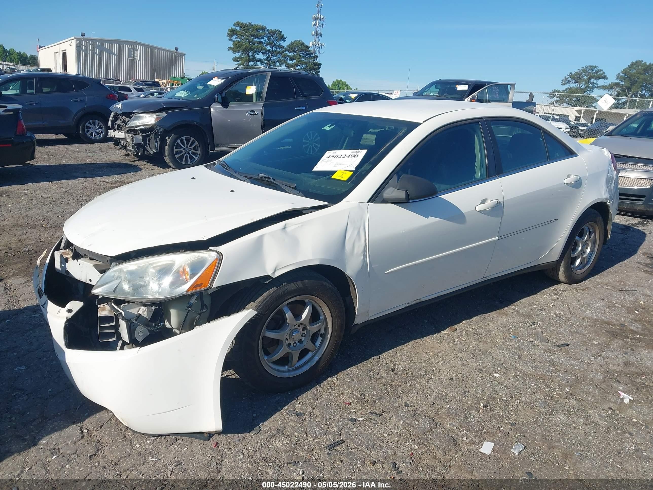 2005 Pontiac G6   Белый vin: 1G2ZG528454177867