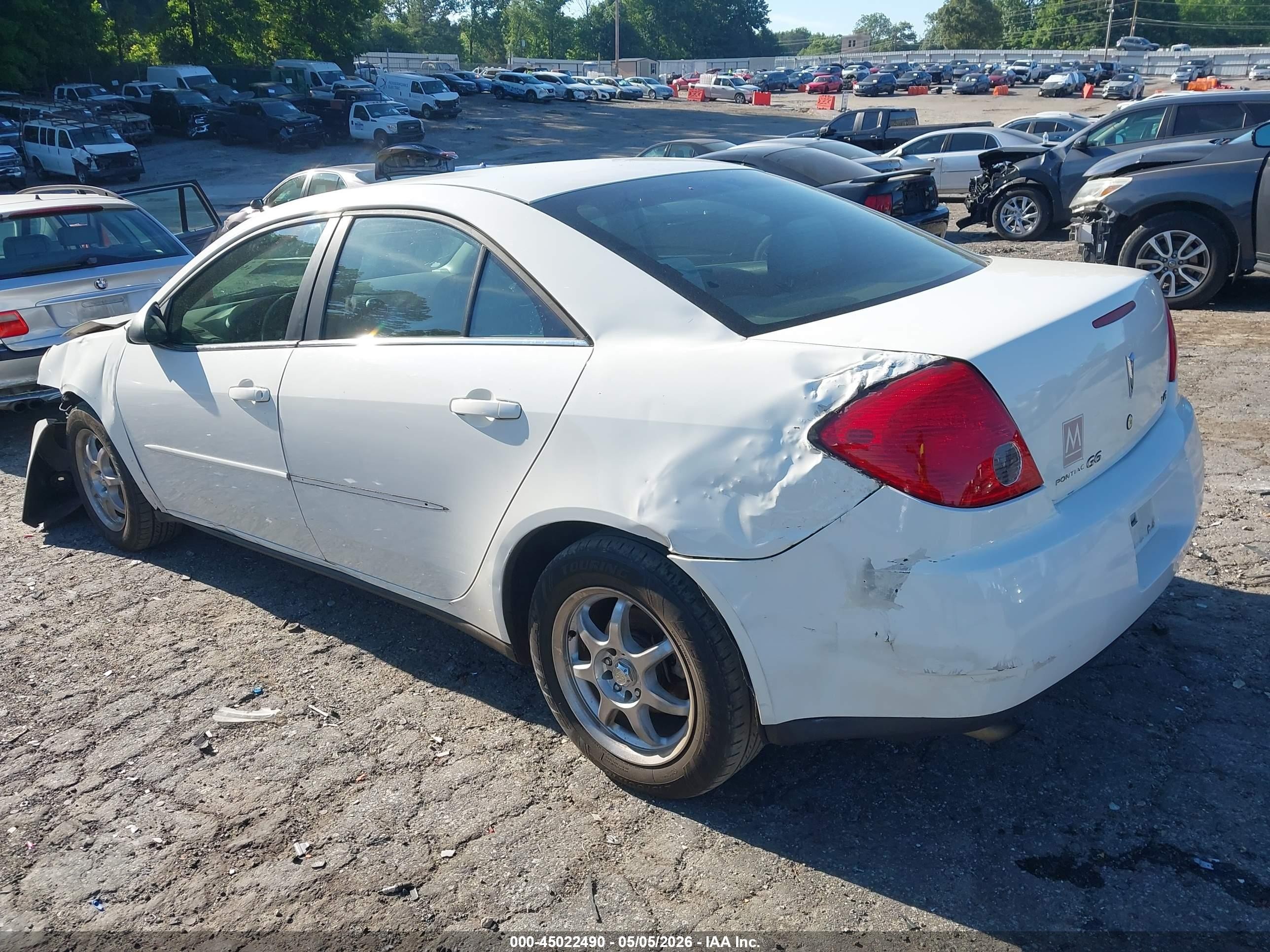 2005 Pontiac G6   Белый vin: 1G2ZG528454177867