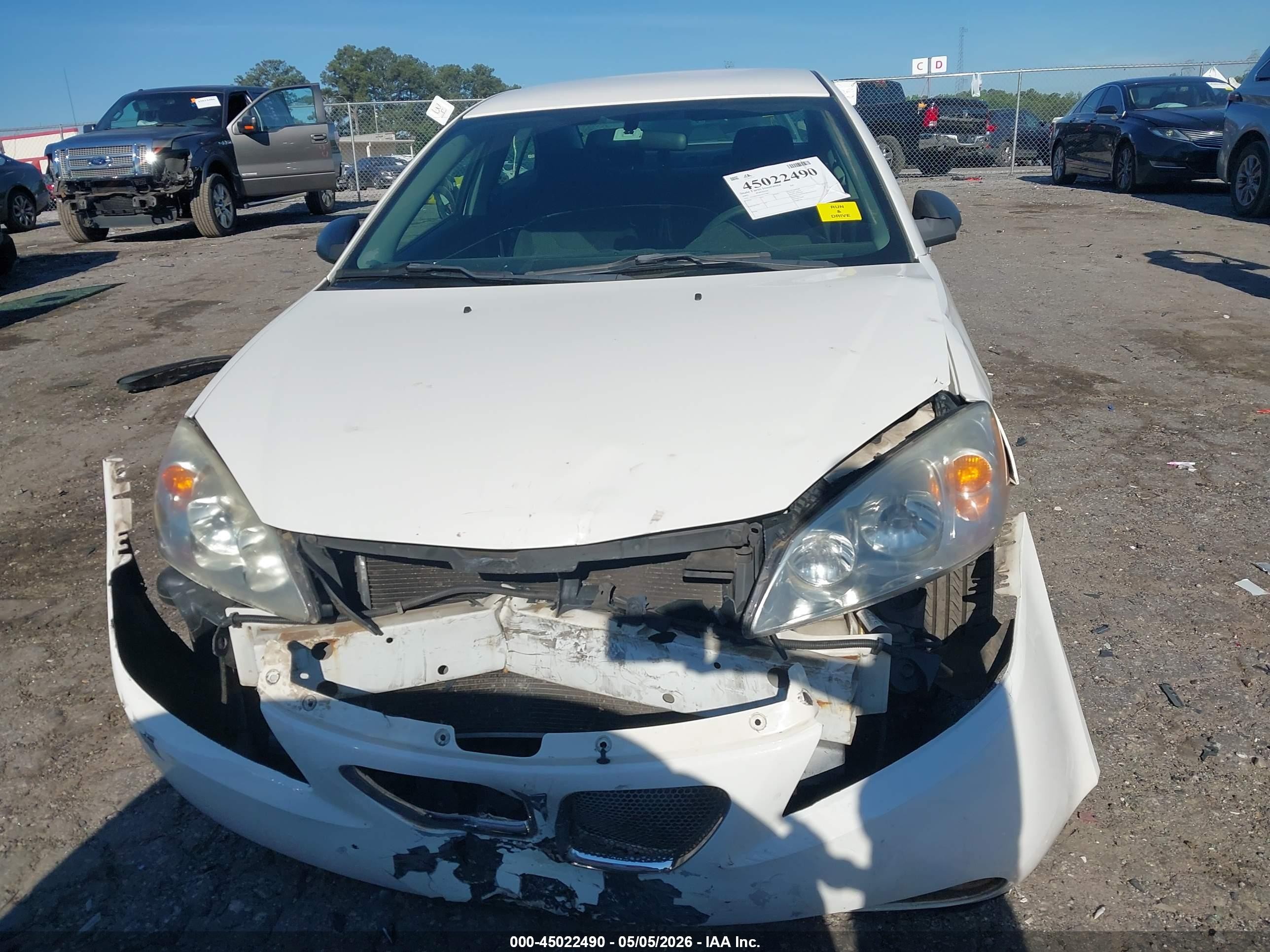 2005 Pontiac G6   Белый vin: 1G2ZG528454177867