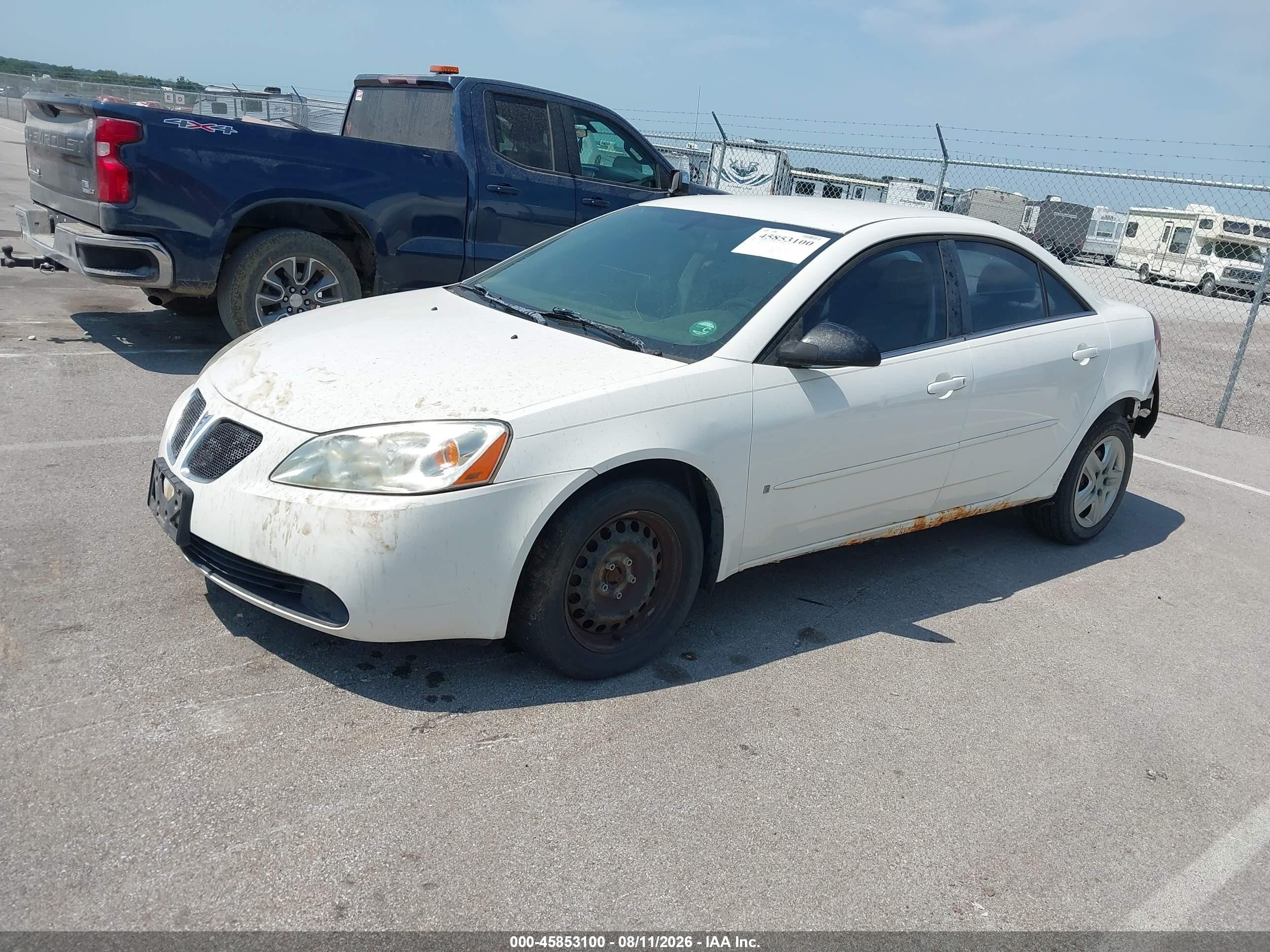 2006 Pontiac G6   White vin: 1G2ZG558064225250