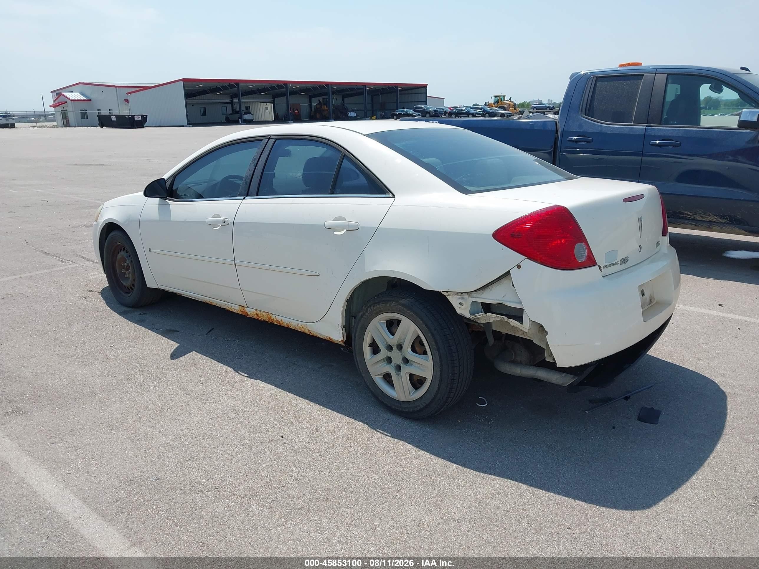 2006 Pontiac G6   White vin: 1G2ZG558064225250