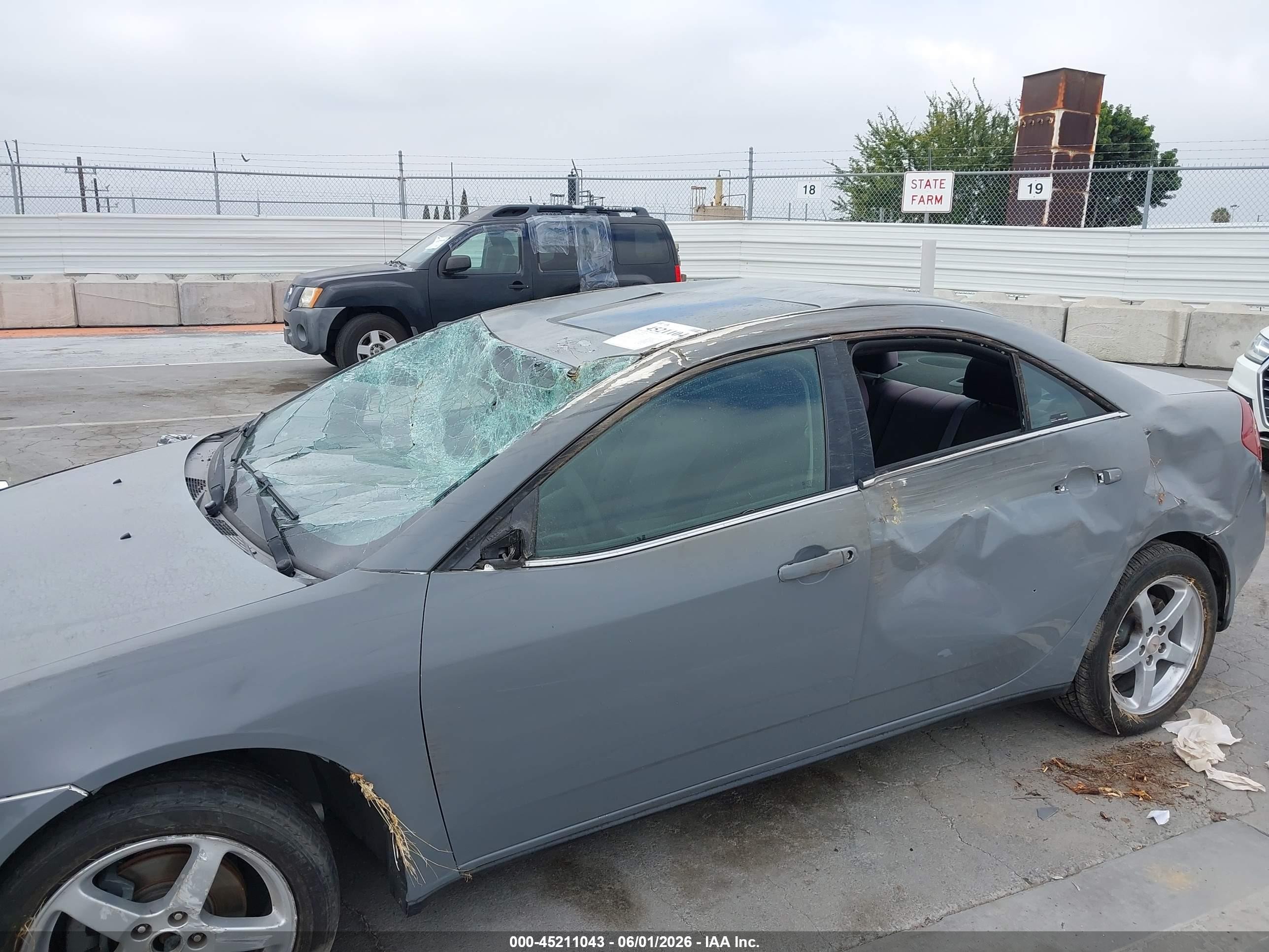 2006 Pontiac G6   Gray vin: 1G2ZG558364205557