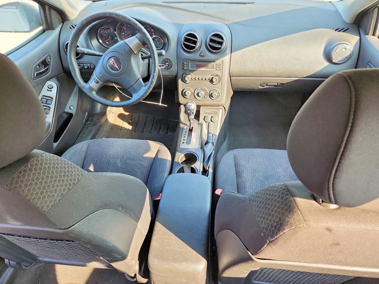 2006 Pontiac G6 Se1 White vin: 1G2ZG558364243239