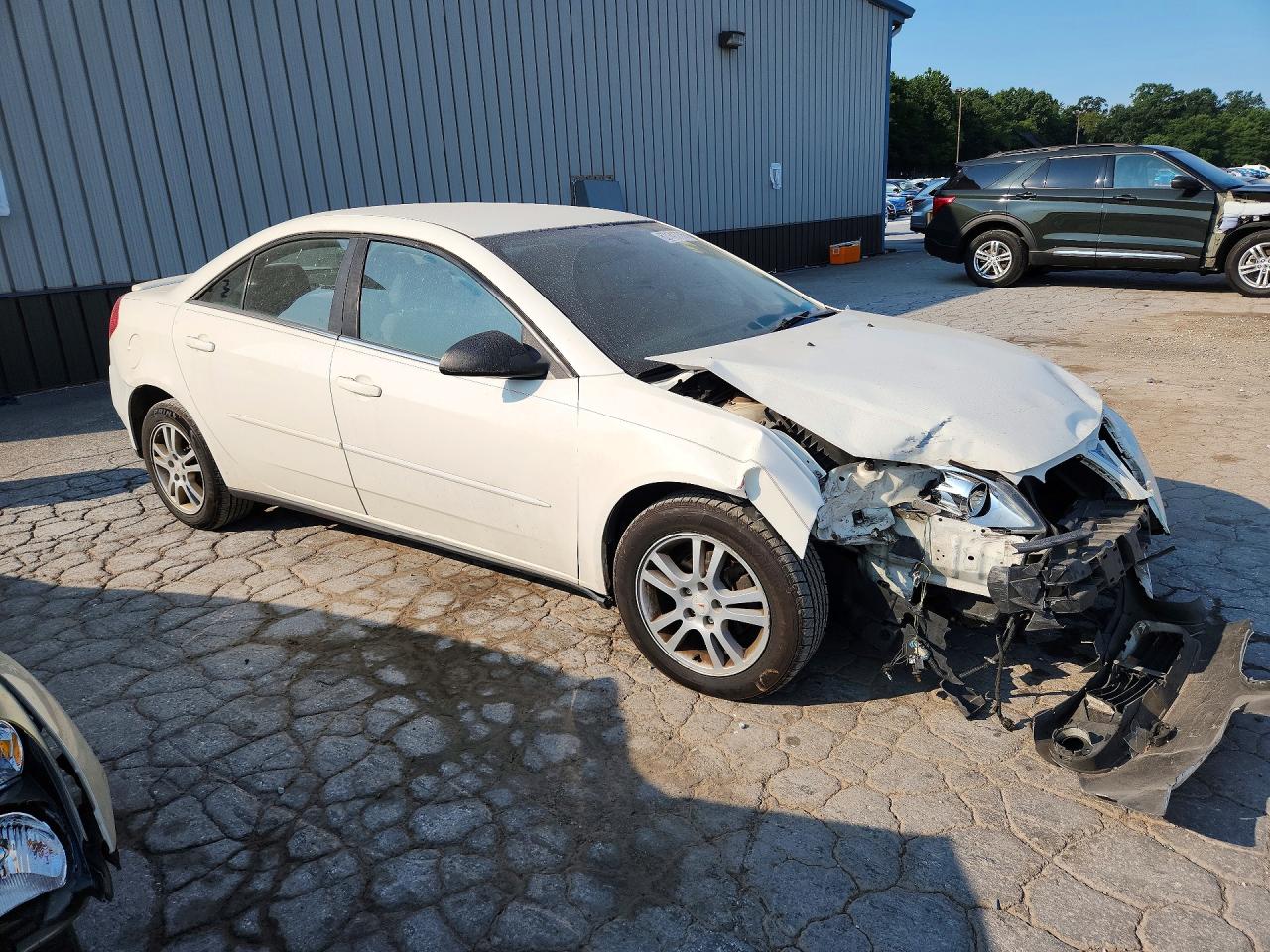 2006 Pontiac G6 Se1 White vin: 1G2ZG558364243239