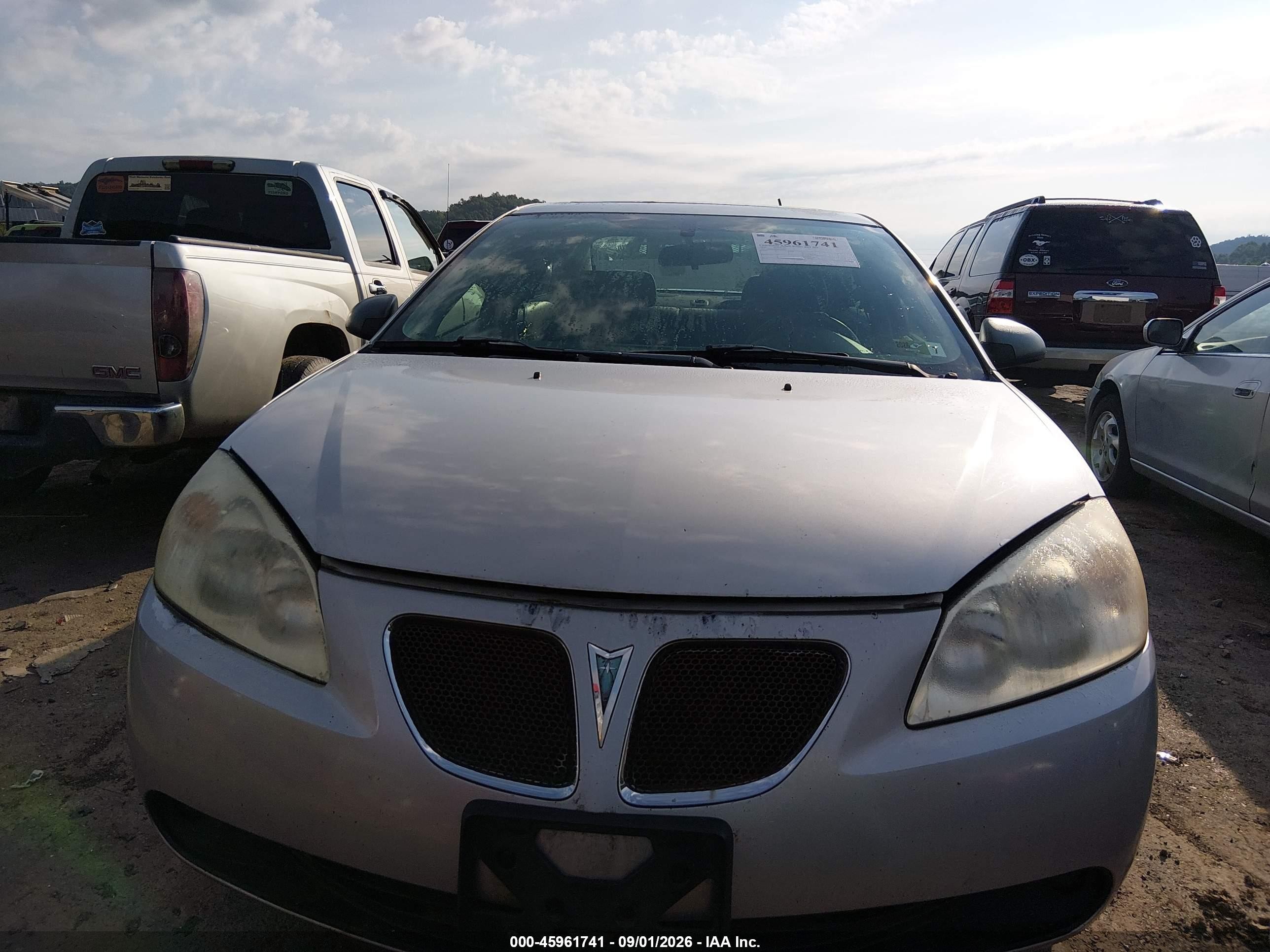2006 Pontiac G6   Silver vin: 1G2ZG558664104609