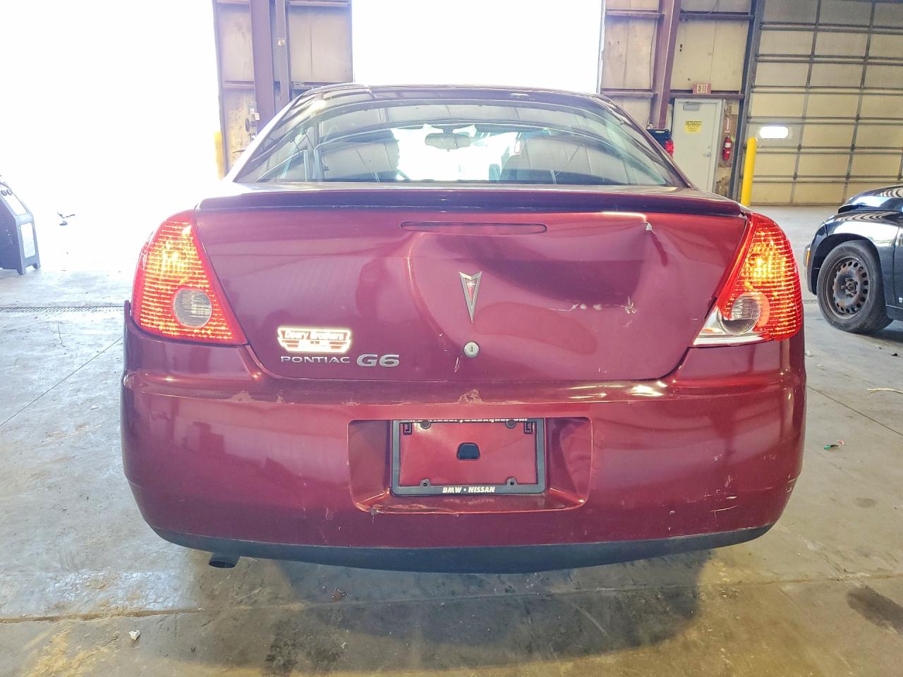 2008 Pontiac G6 Base Burgundy vin: 1G2ZG57B084121613