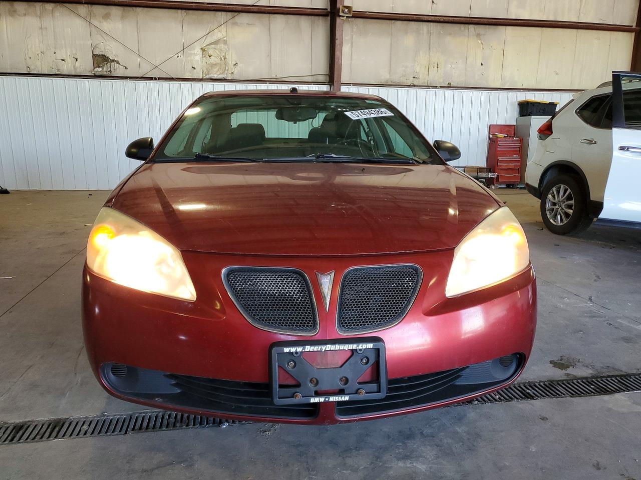 2008 Pontiac G6 Base Burgundy vin: 1G2ZG57B084121613